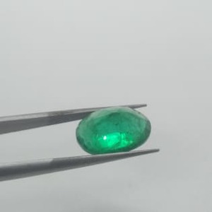 3.99ct Oval Shape Vivid Green Color Emerald