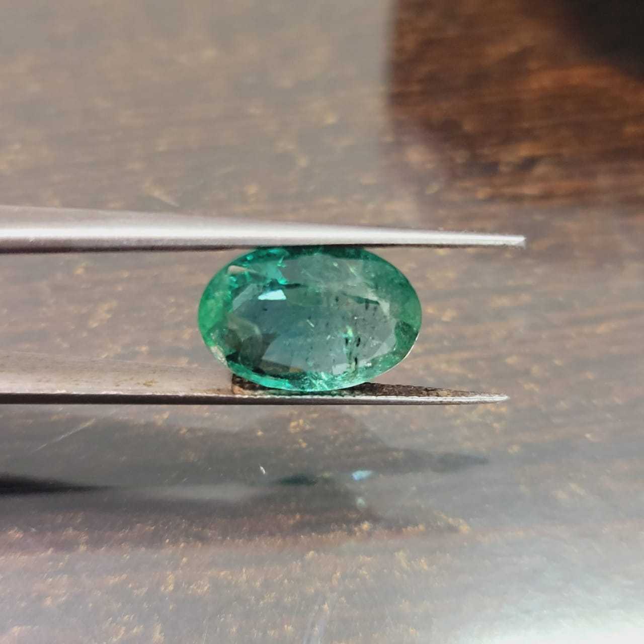 4.07ct golden green oval shape emerald 