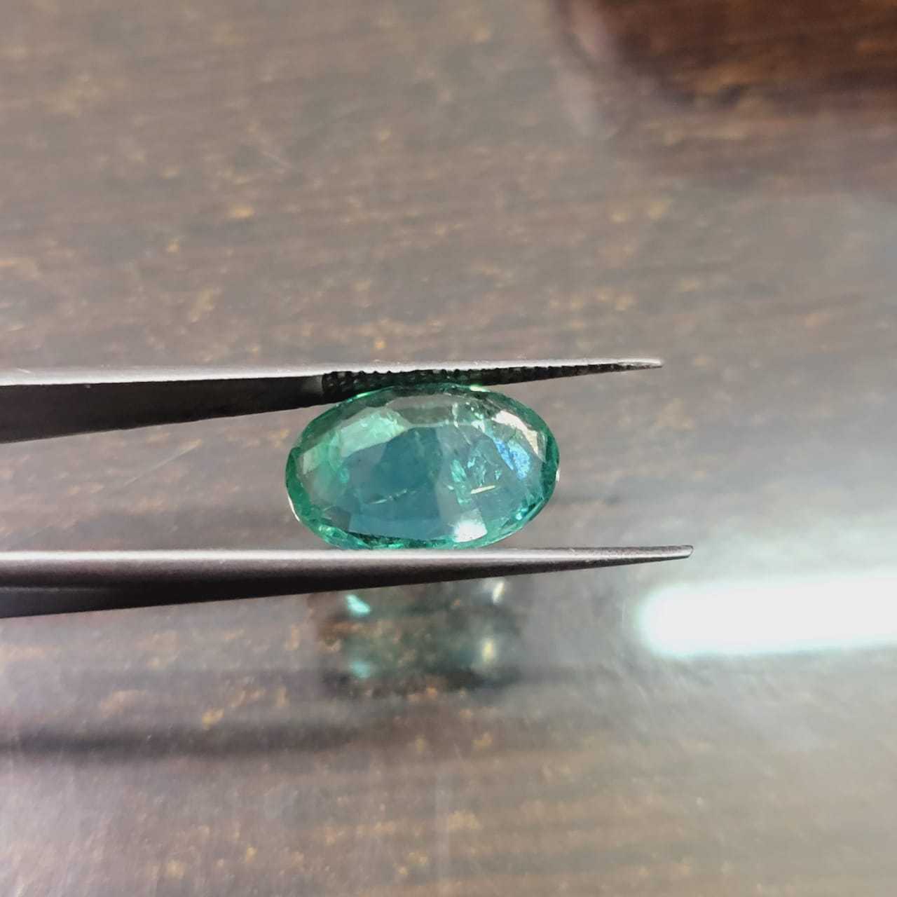 4.07ct golden green oval shape emerald 