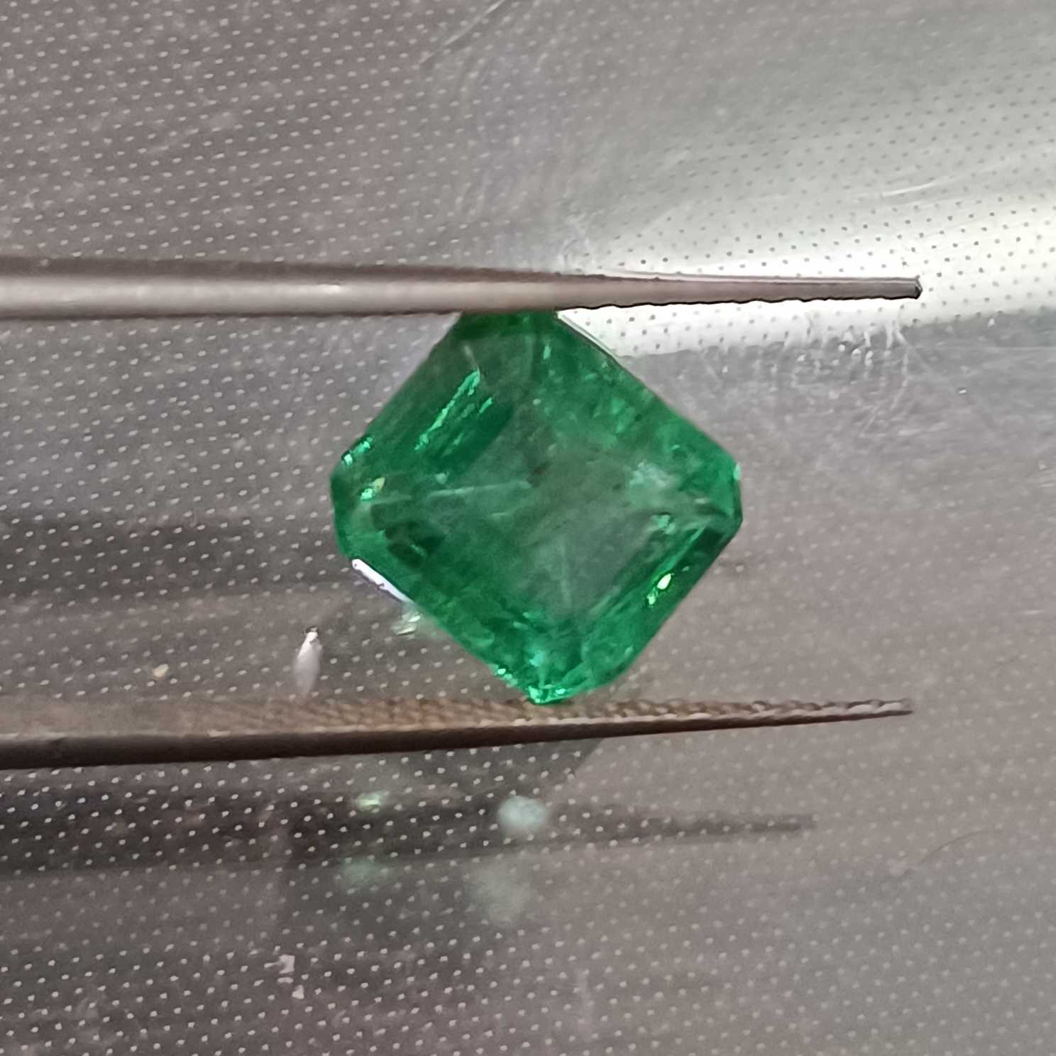 2.88ct Pakistan green octagon emerald