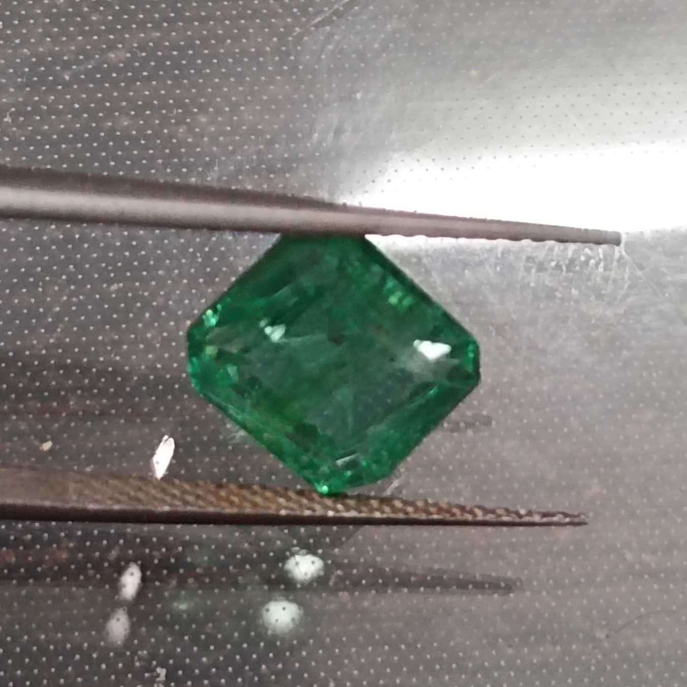 2.88ct Pakistan green octagon emerald