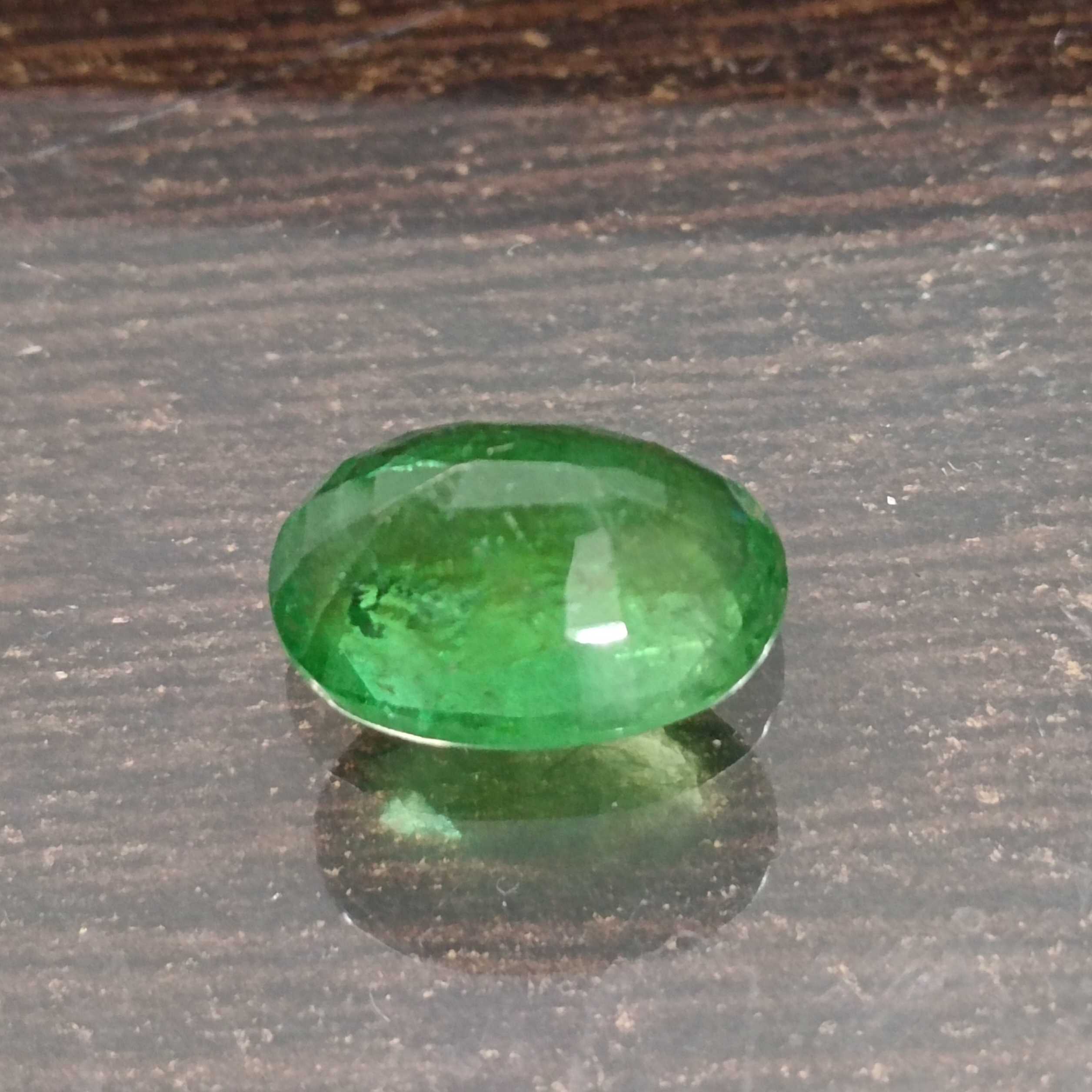 9.05ct neon green oval shape emerald 11.3*15.7