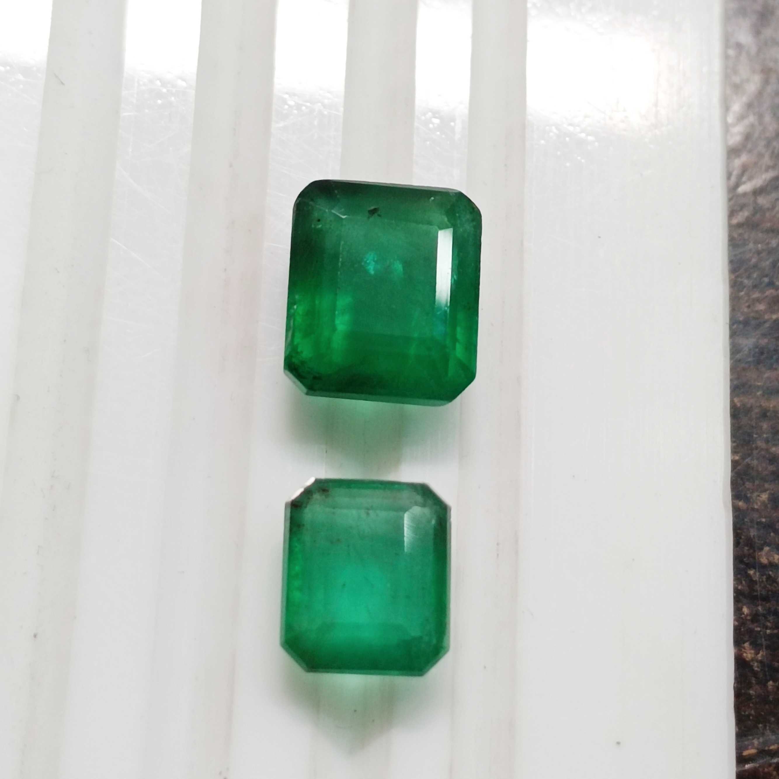 5.47ct 2 pcs octagon deep green emerald parcel/
