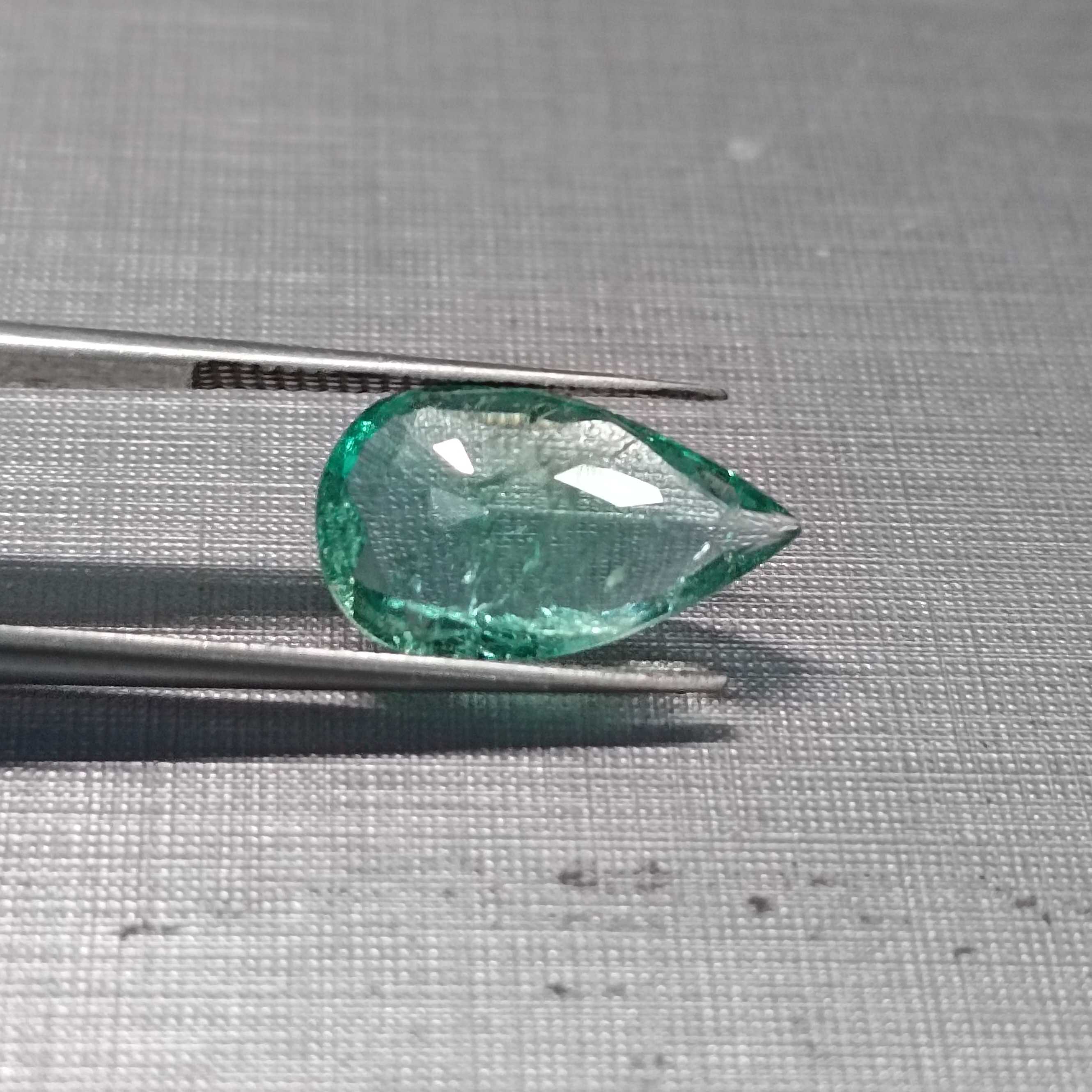 3.16ct leaf green pear shape Zambian emerald 