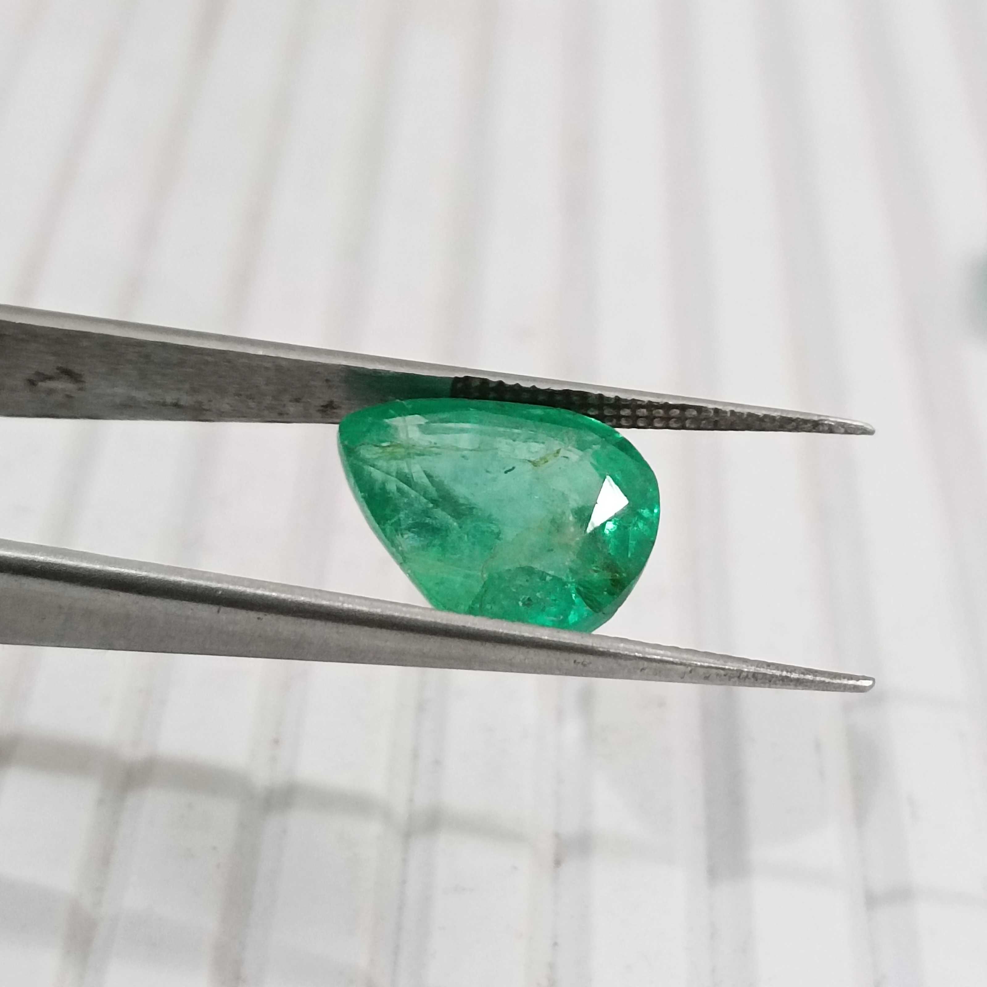 5.54ct IGI Certified Bright Neon Green Pear cut Colombian Emerald 