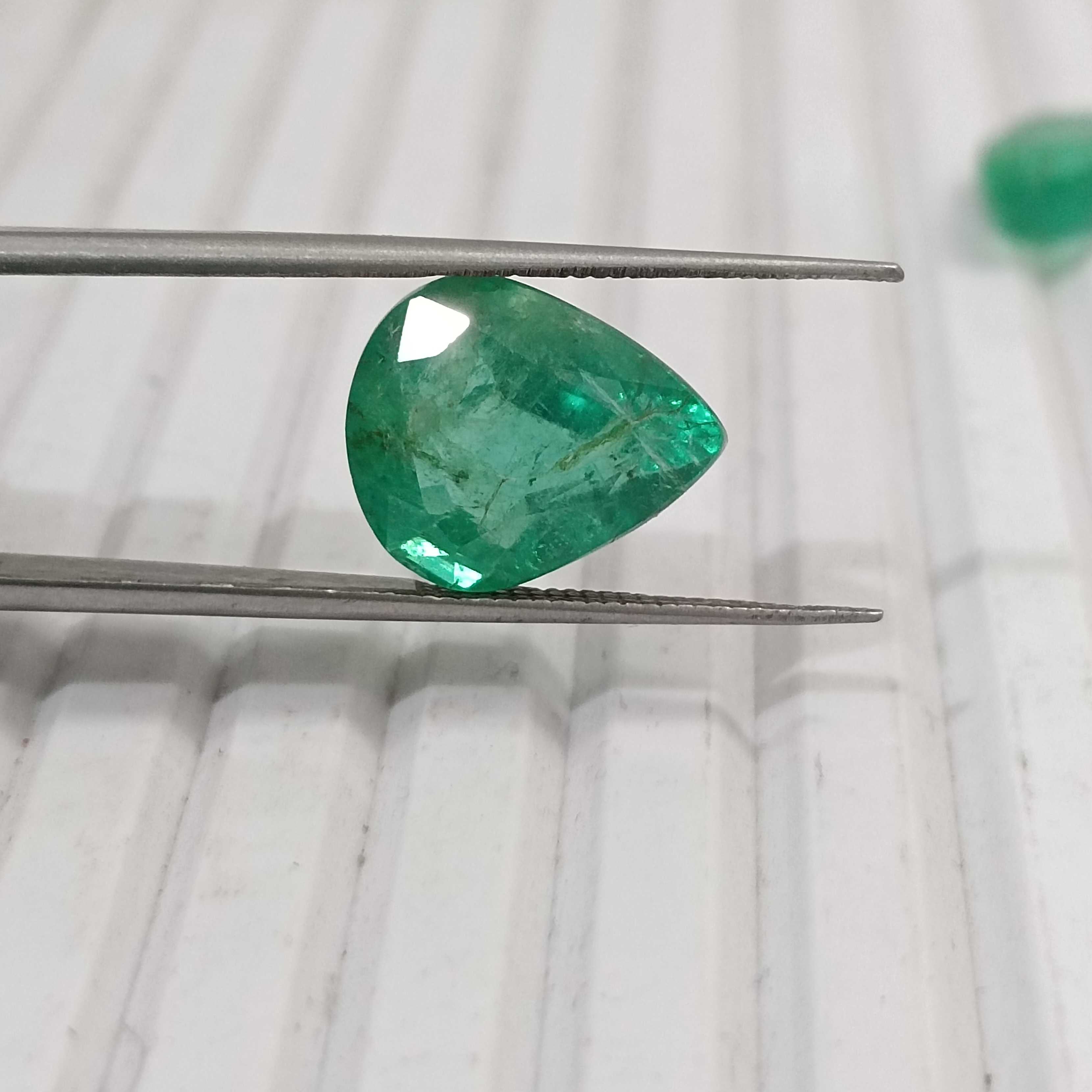 5.54ct IGI Certified Bright Neon Green Pear cut Colombian Emerald 