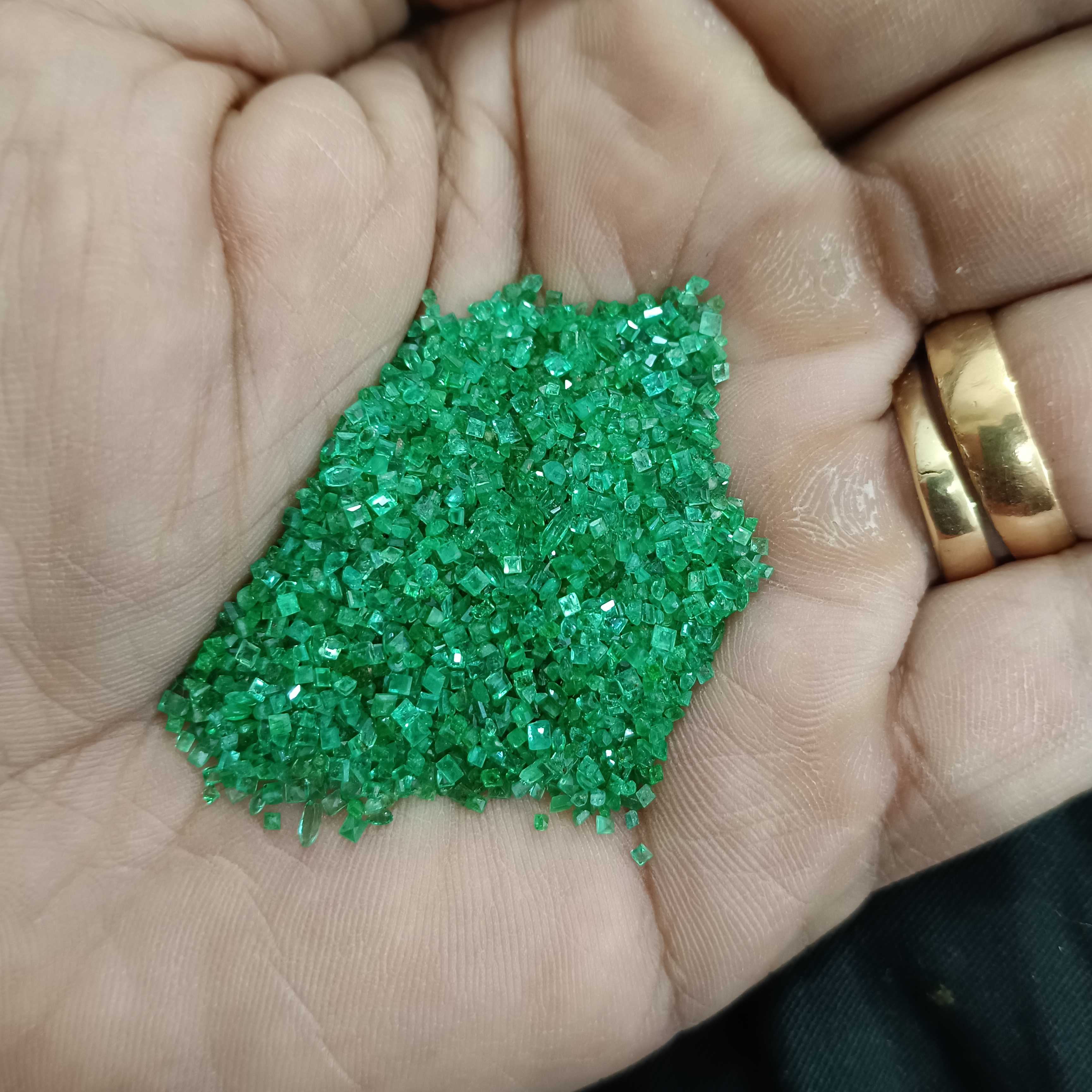 61ct graas green princess cut emerald parcel/