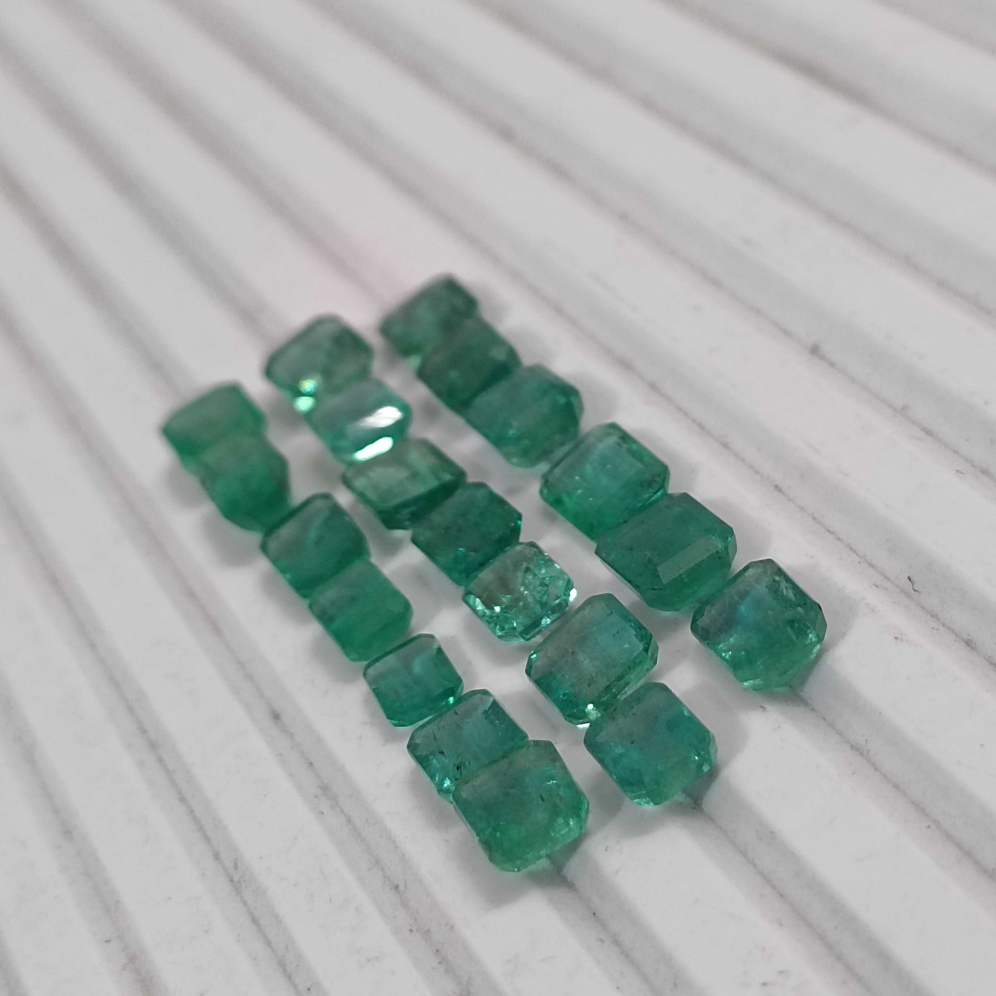 18.89ct octagon cut emerald lot 