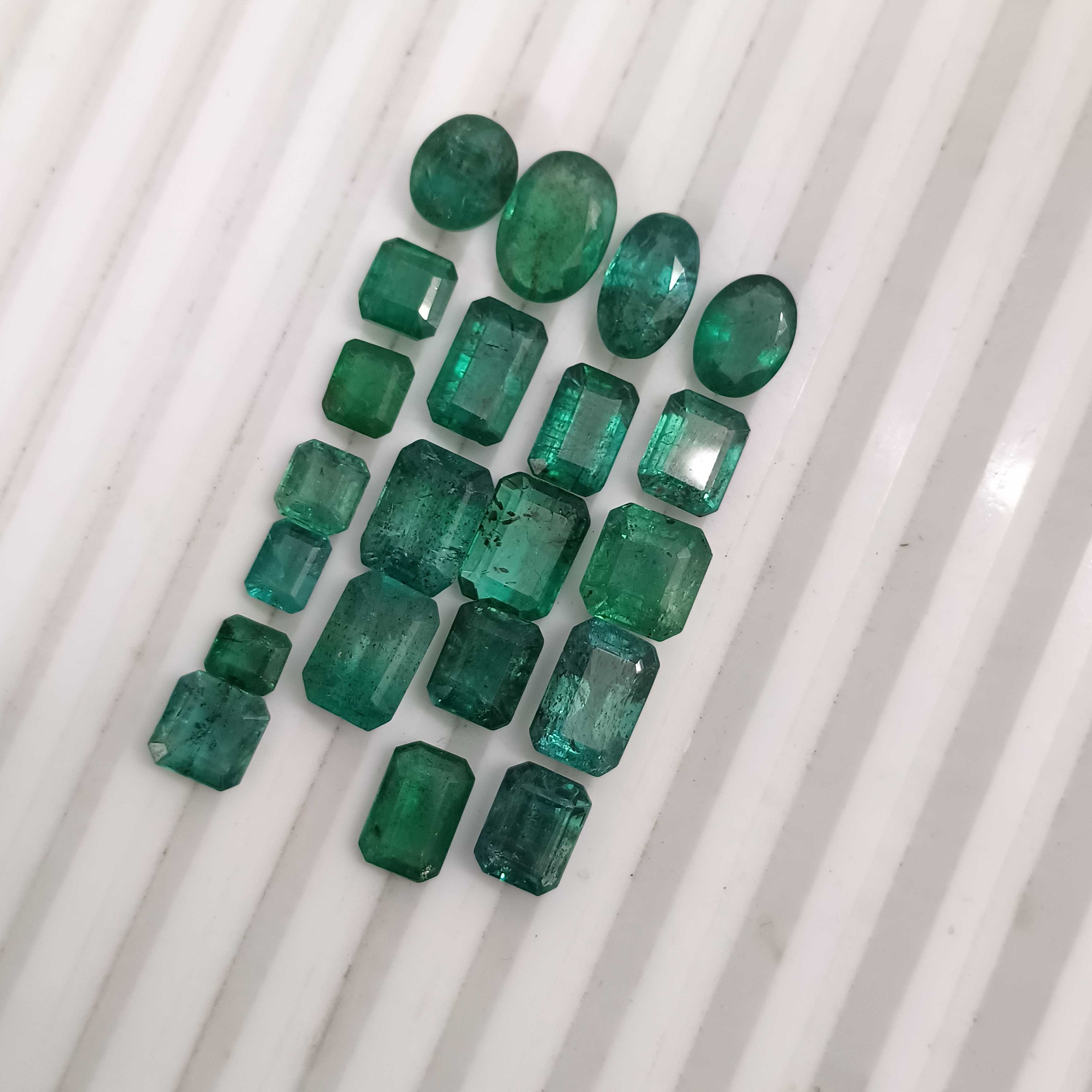 38.8ct High luster Zambian emerald parcel 