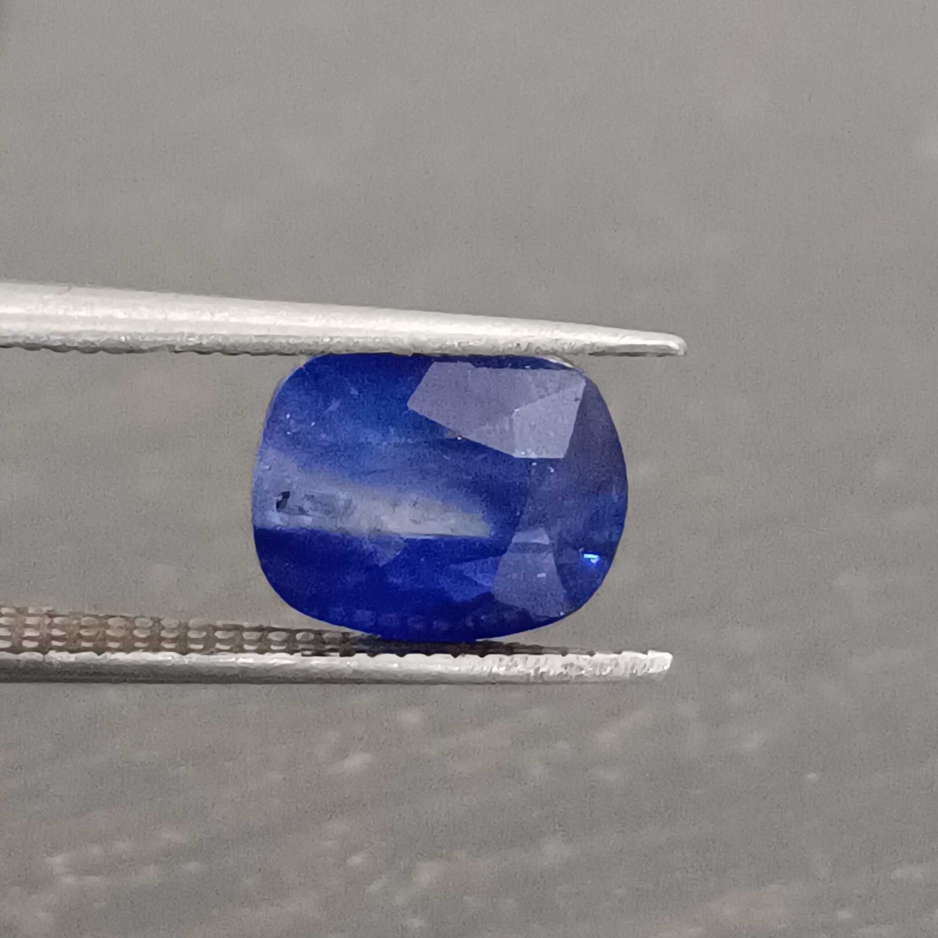 2.69ct IGI certified royal blue cushion cut sapphire  gemstone 