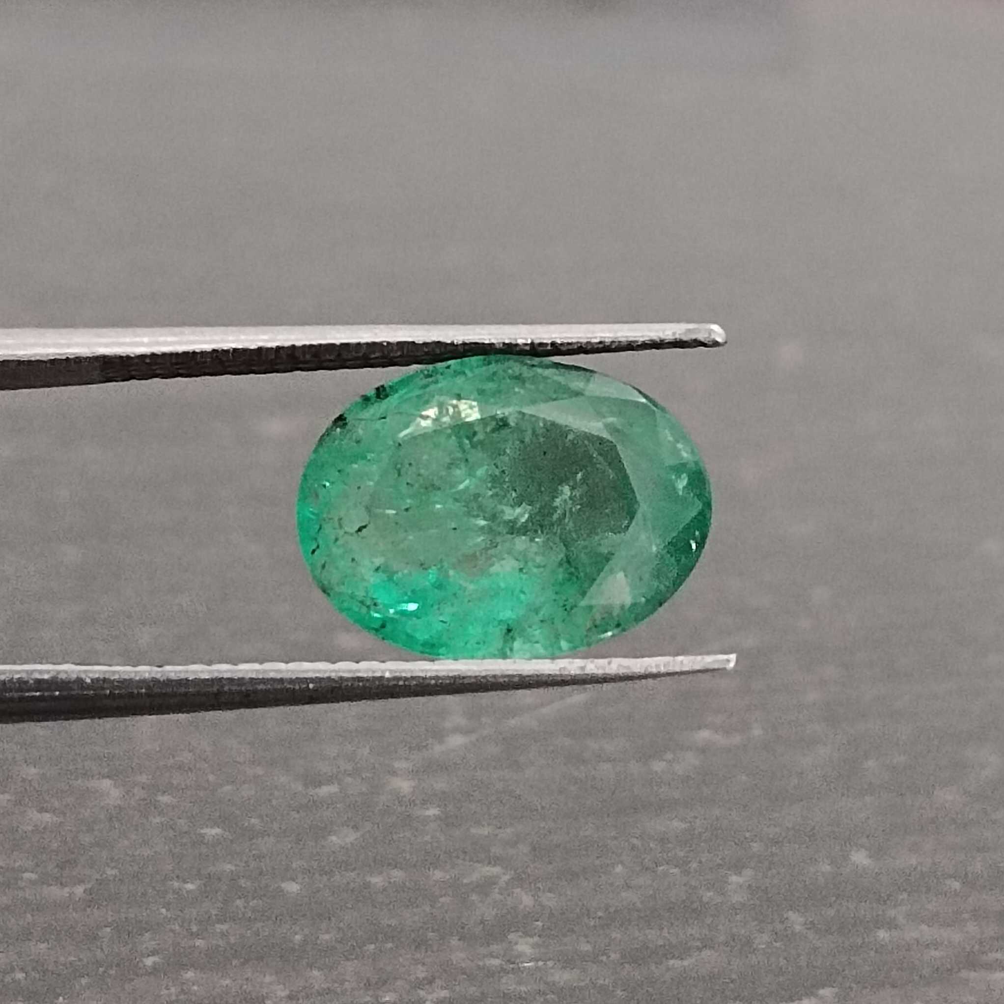 2.78ct vivid green oval cut Colombian emerald