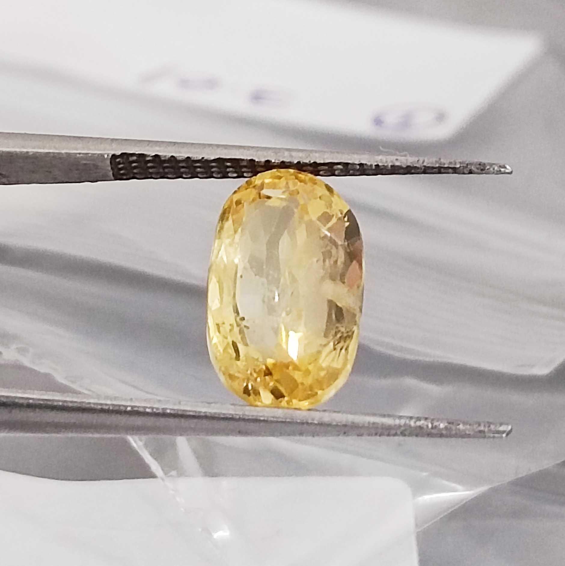 3.01ct certified unheated deep yellow oval cut Ceylon sapphire /