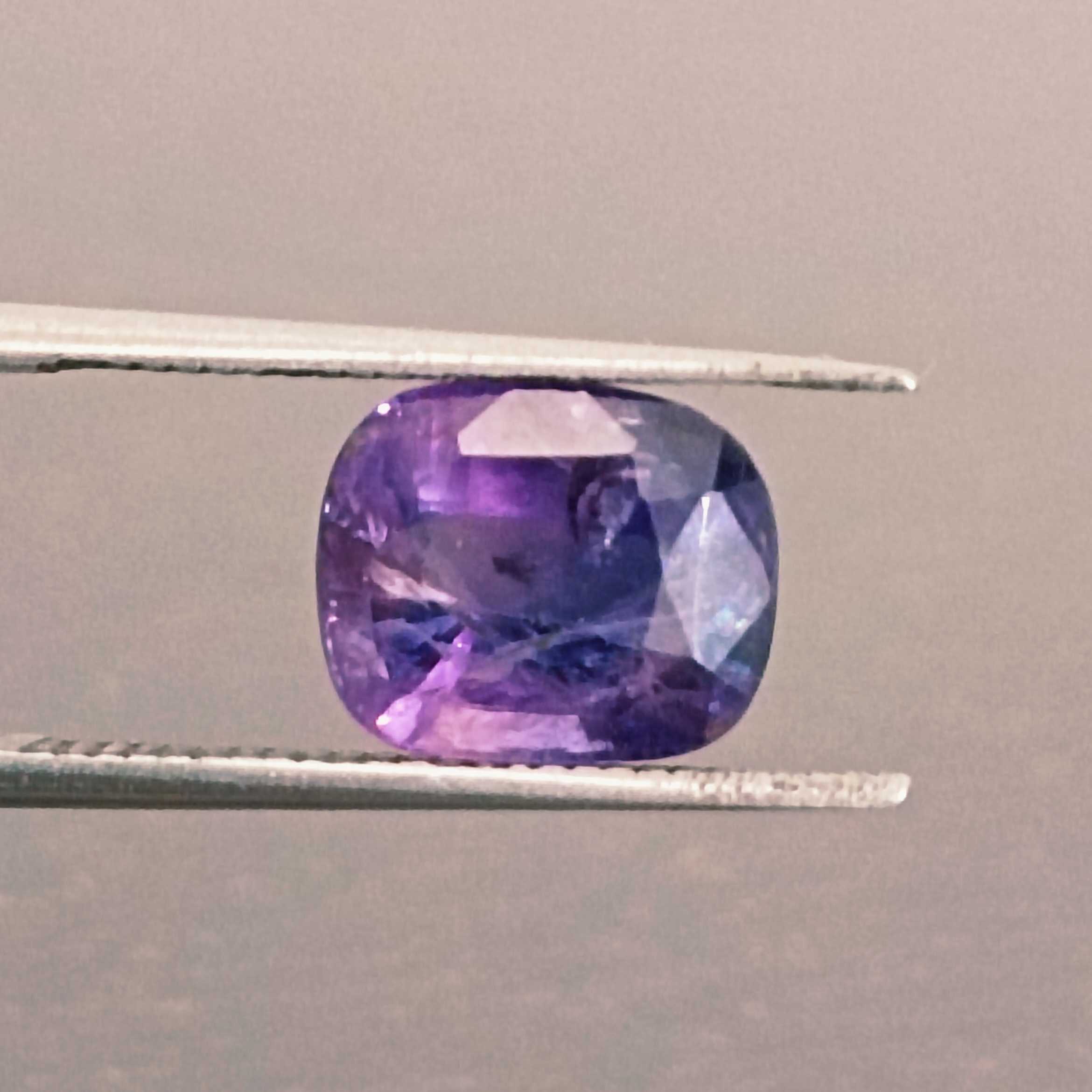 2.90ct  IGI certified deep purple blue cushion cut sapphire/