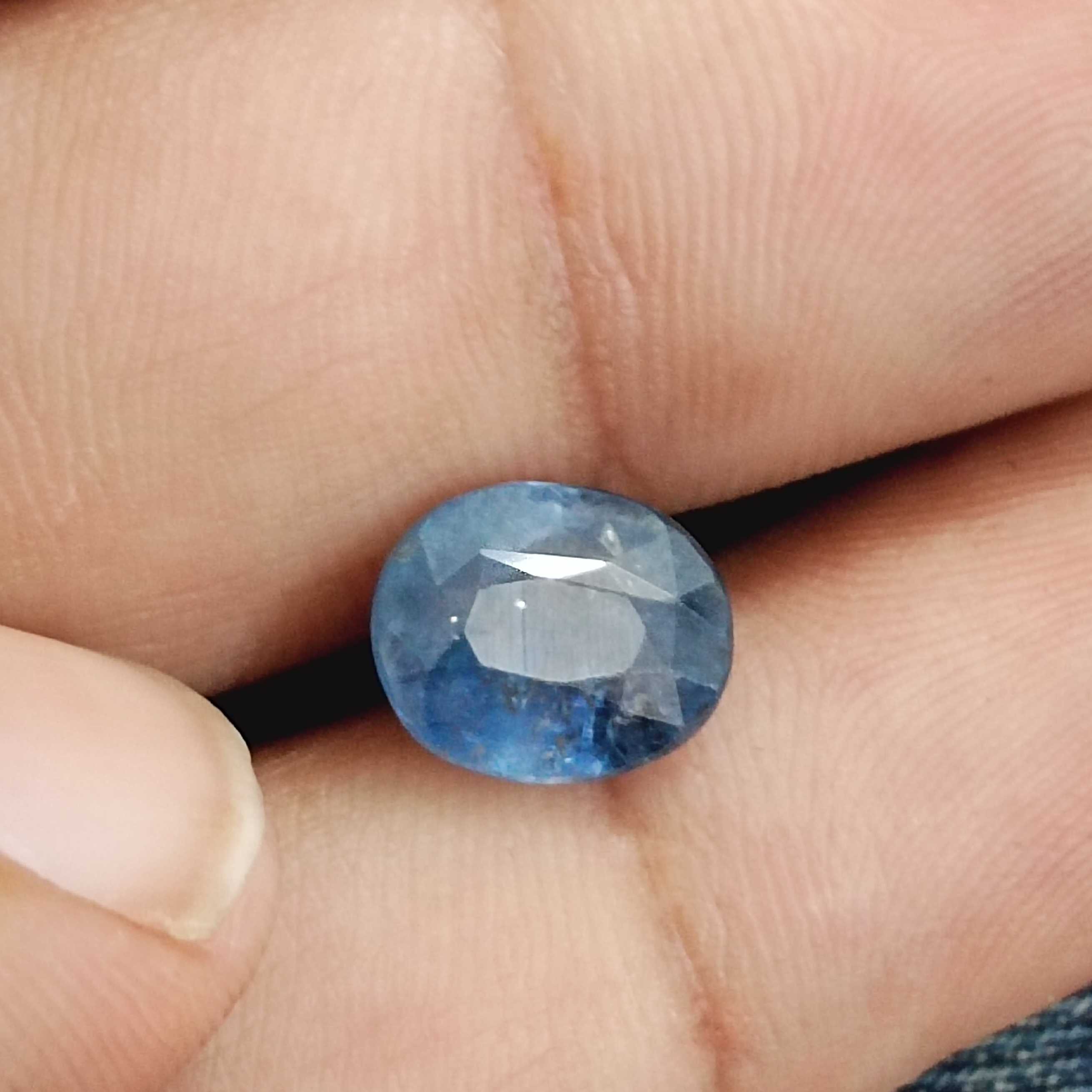 4.25ct IGI certified cobalt blue oval cut sapphire gem