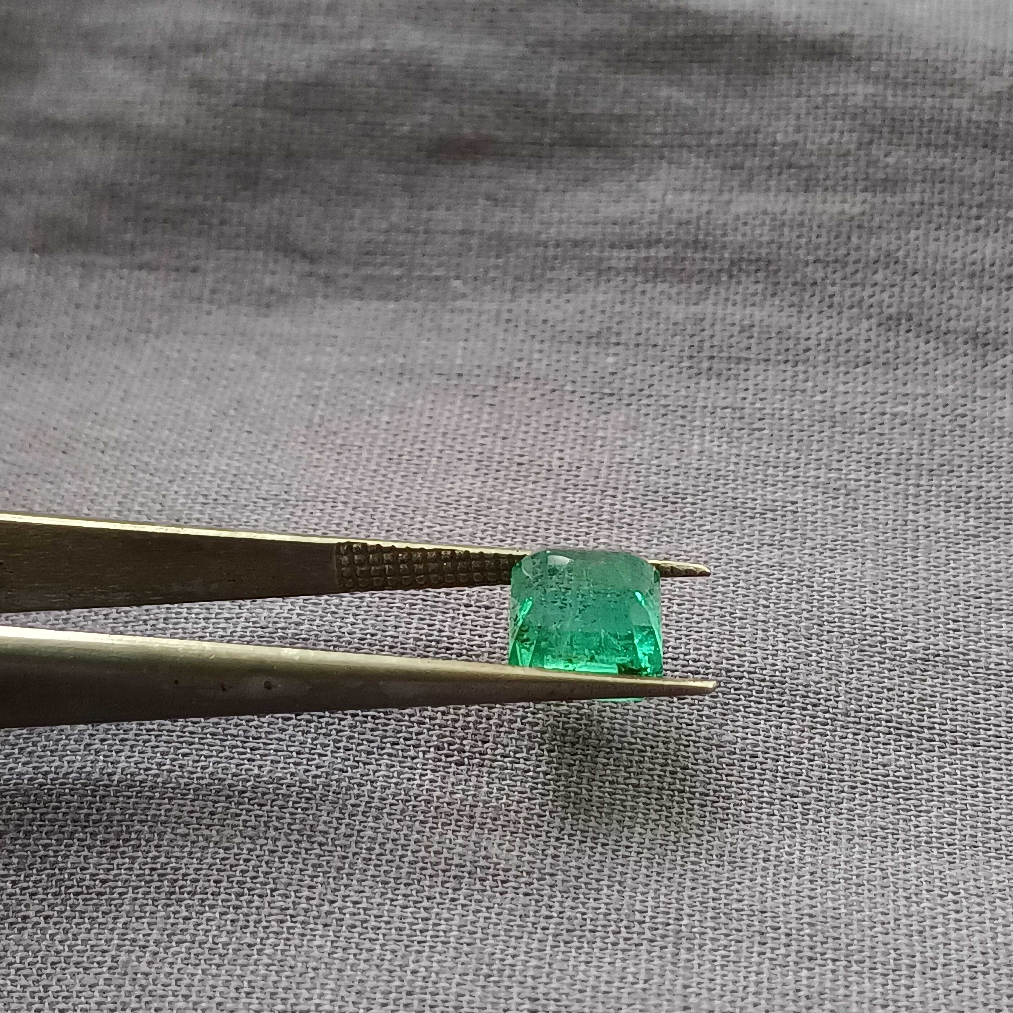 2.40ct spring green square octagon emerald certified 