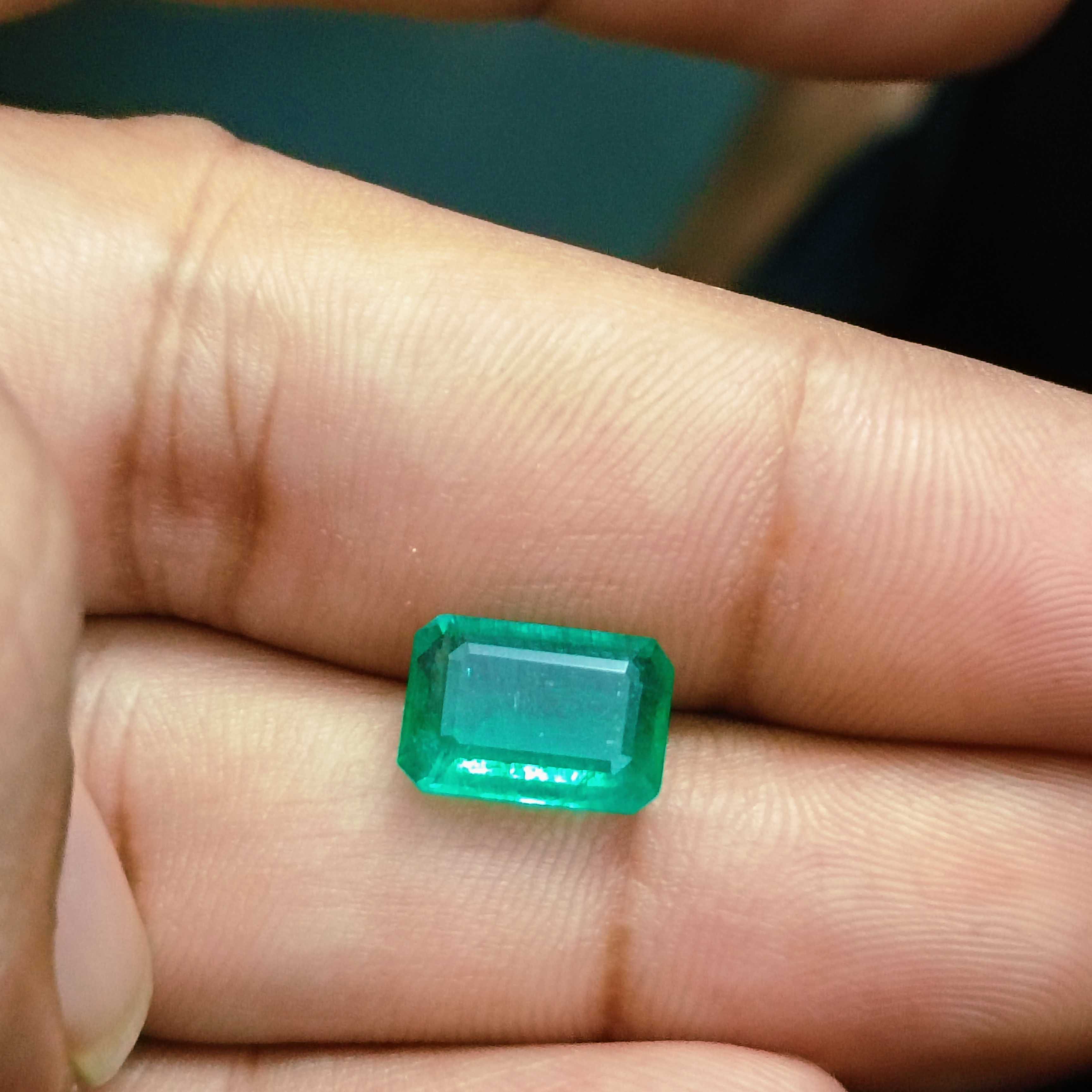 2.94ct velvet green octagon Panjshir emerald gemstone certified 