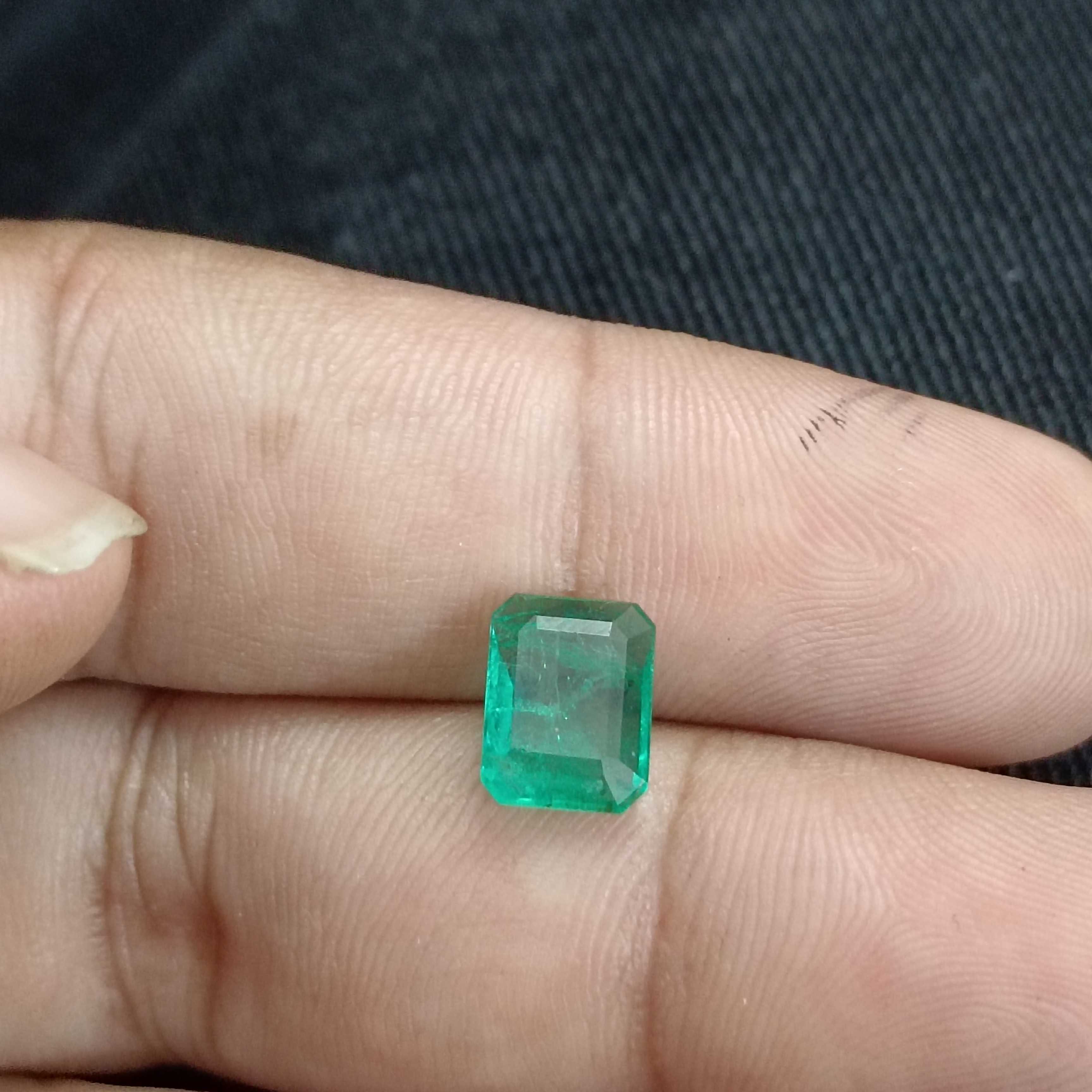 2.28ct Natural Vivid green emerald octagon cut certified gem