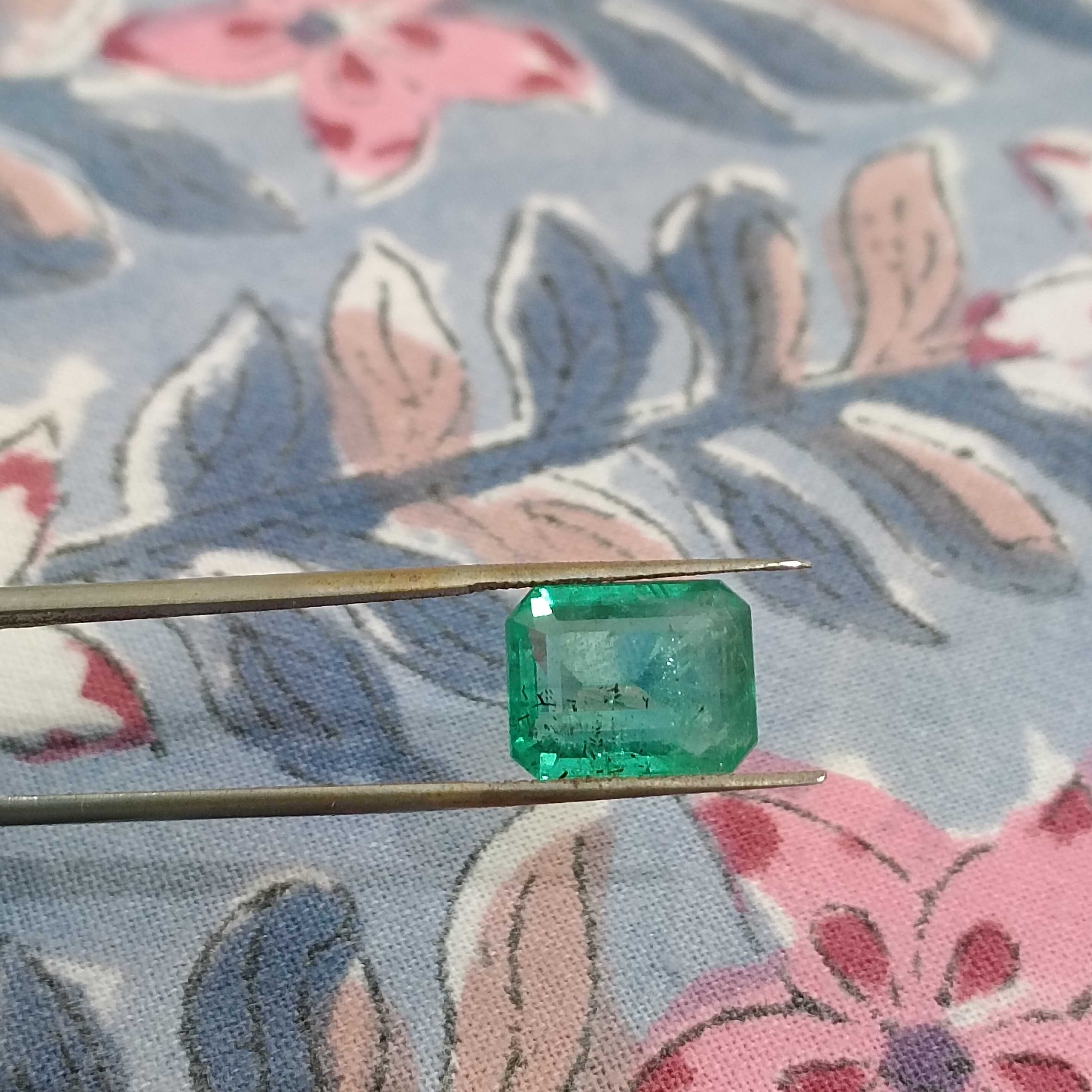 4.85ct GSI certified spring green octagon emerald gemstone 