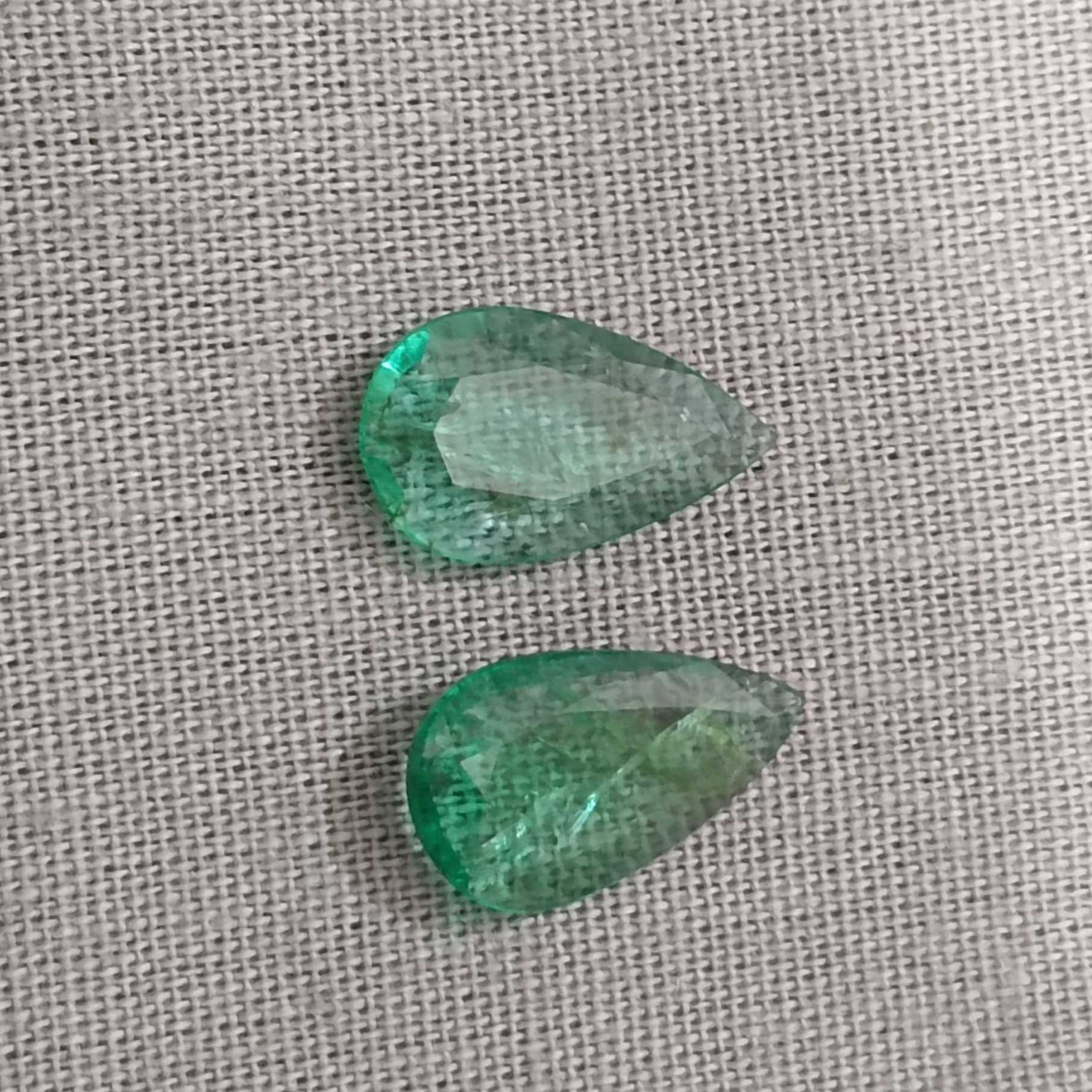 3.05ct emerald gemstone pear cut pair 