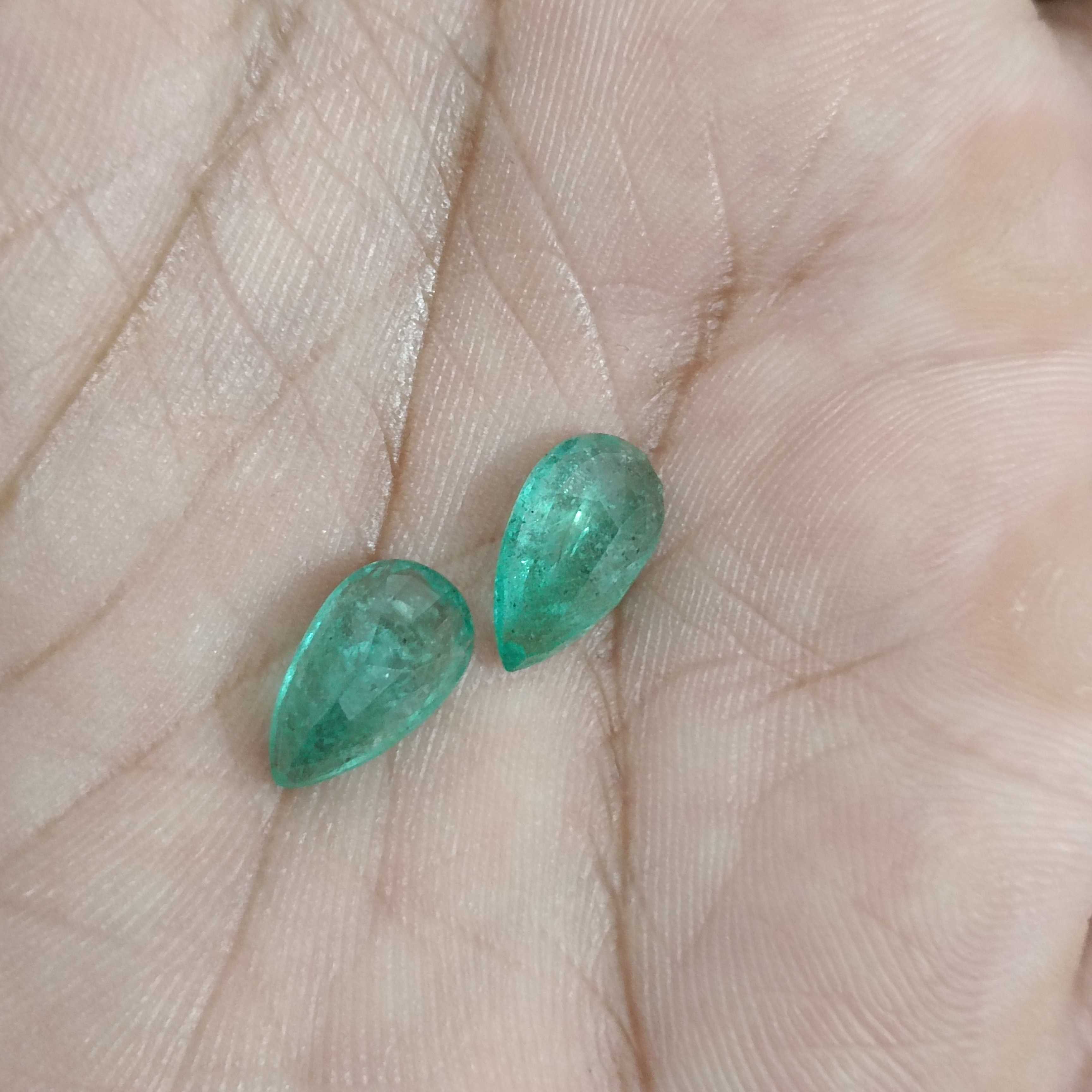 5.18ct medium green pear cut natural emerald gemstone pair