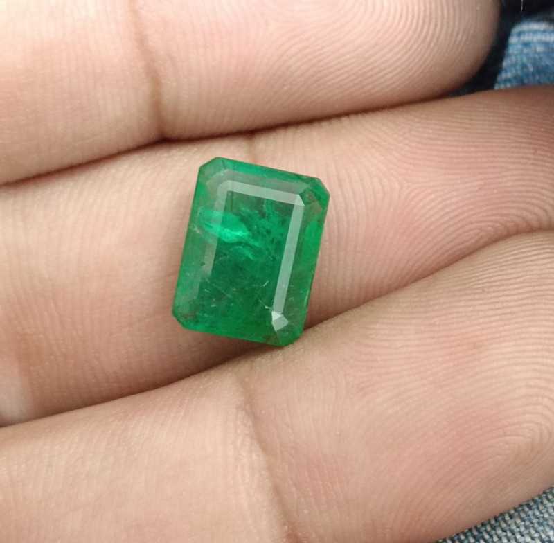 4.18ct lively pure green color octagon cut emerald gem