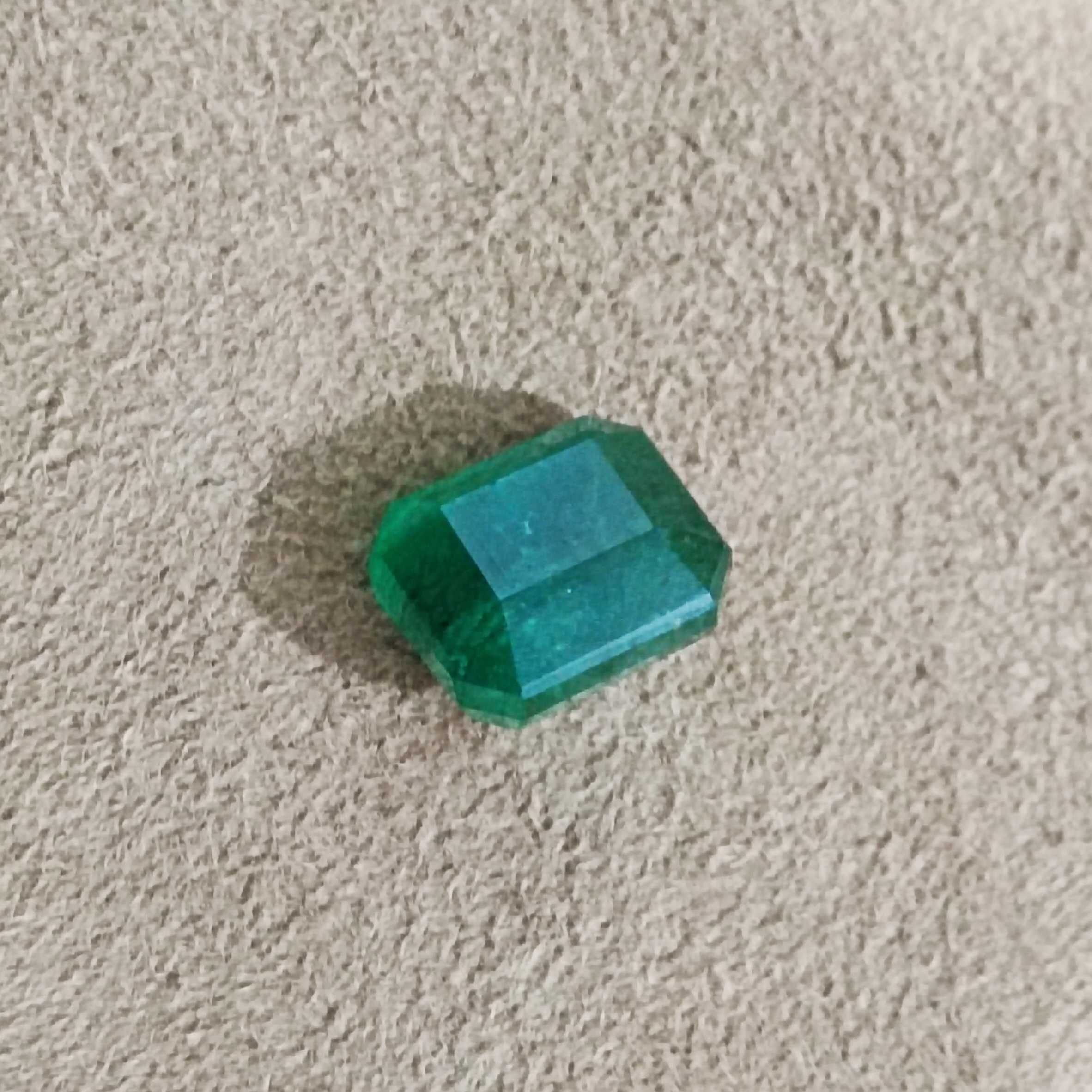 3.87ct GSI certified velvet green octagon emerald 8*9