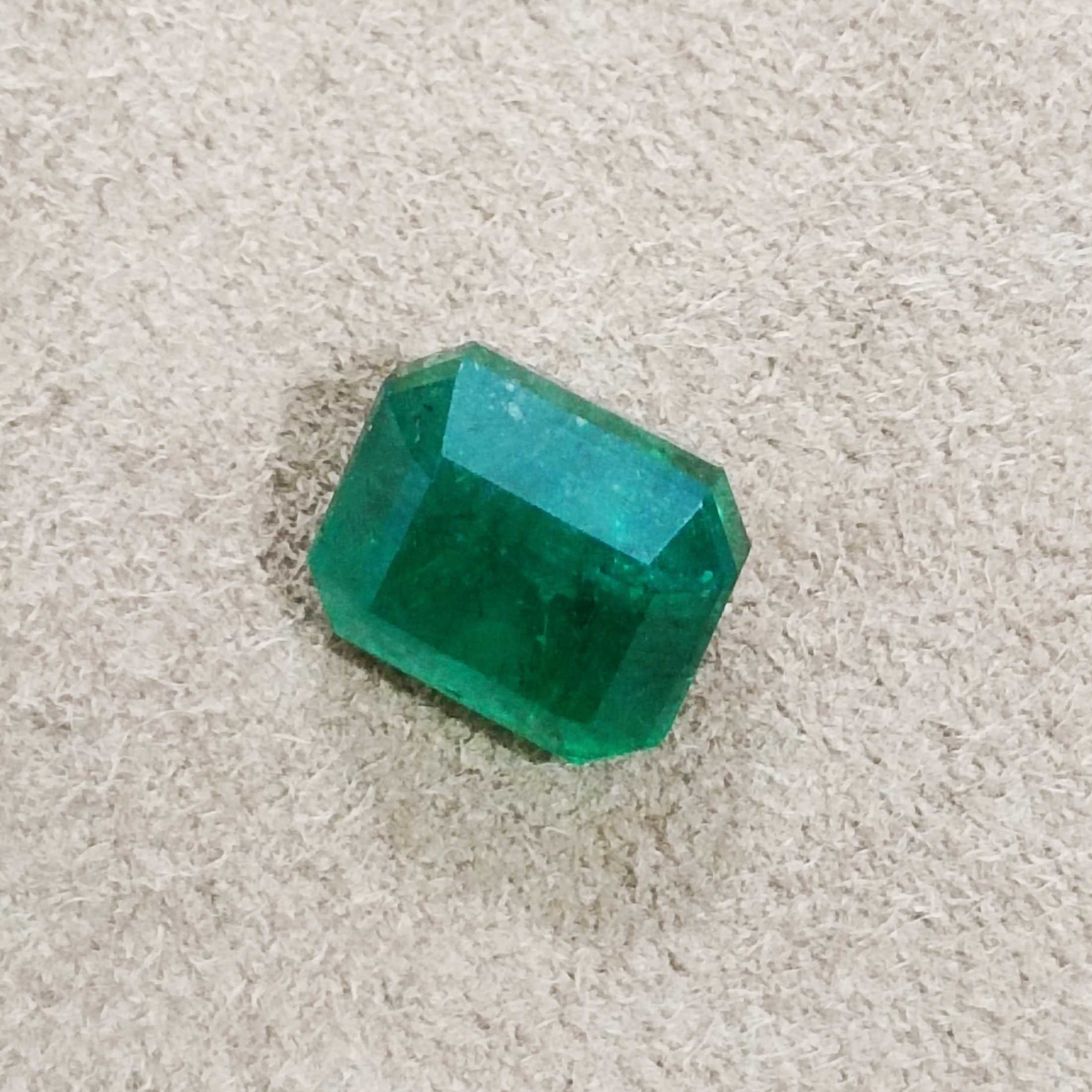 3.87ct GSI certified velvet green octagon emerald 8*9