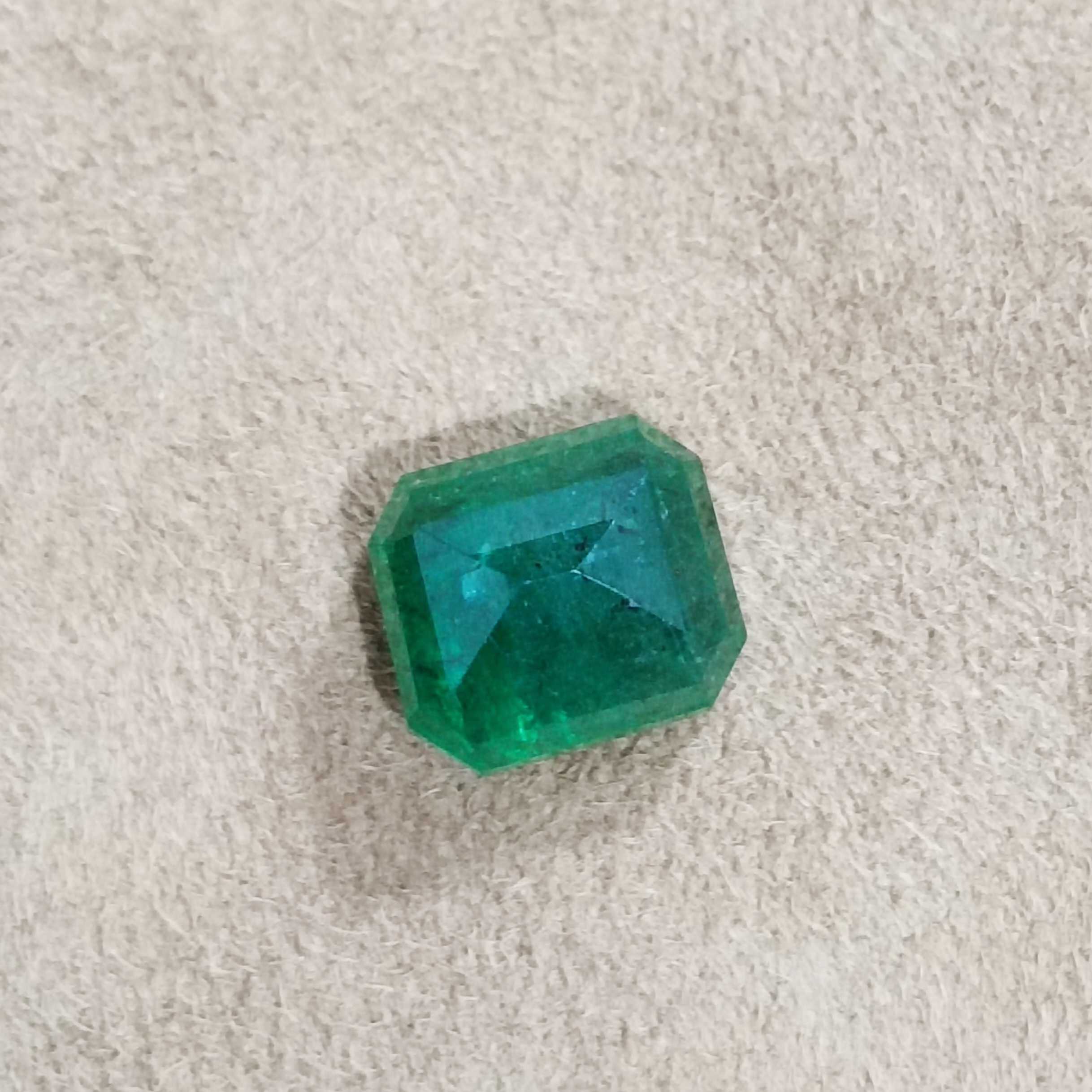 3.87ct GSI certified velvet green octagon emerald 8*9