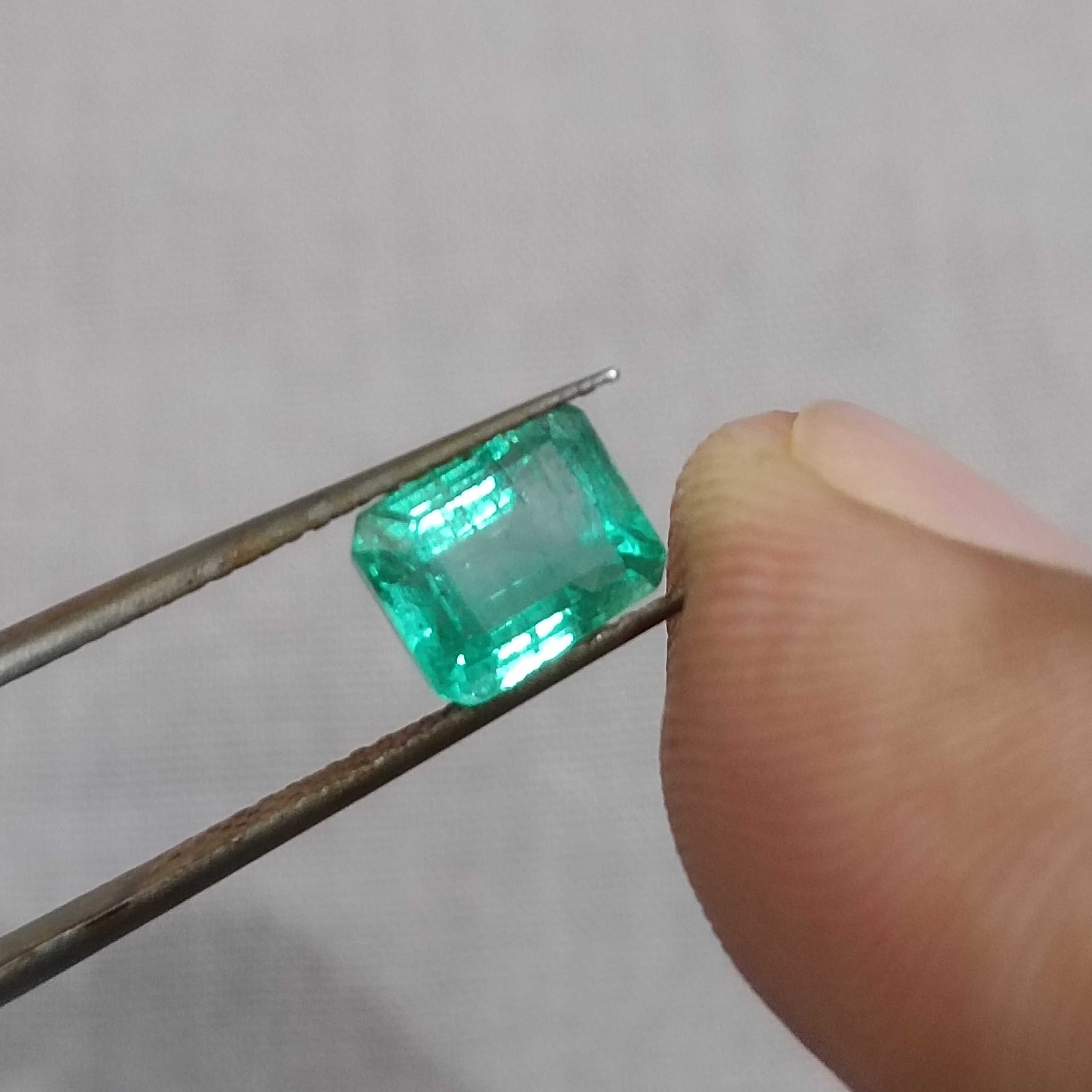 1.84ct medium neon green octagon emerald gemstone