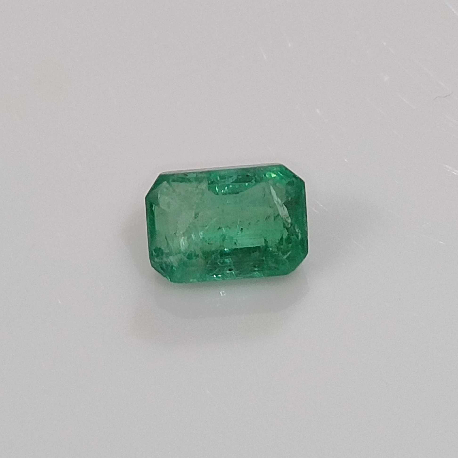 1.38ct swat green emerald gemstone 