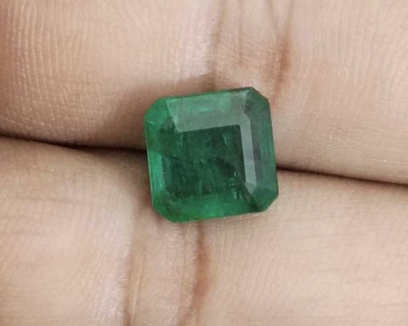 4.63ct deep vivid green color octagon square emerald 