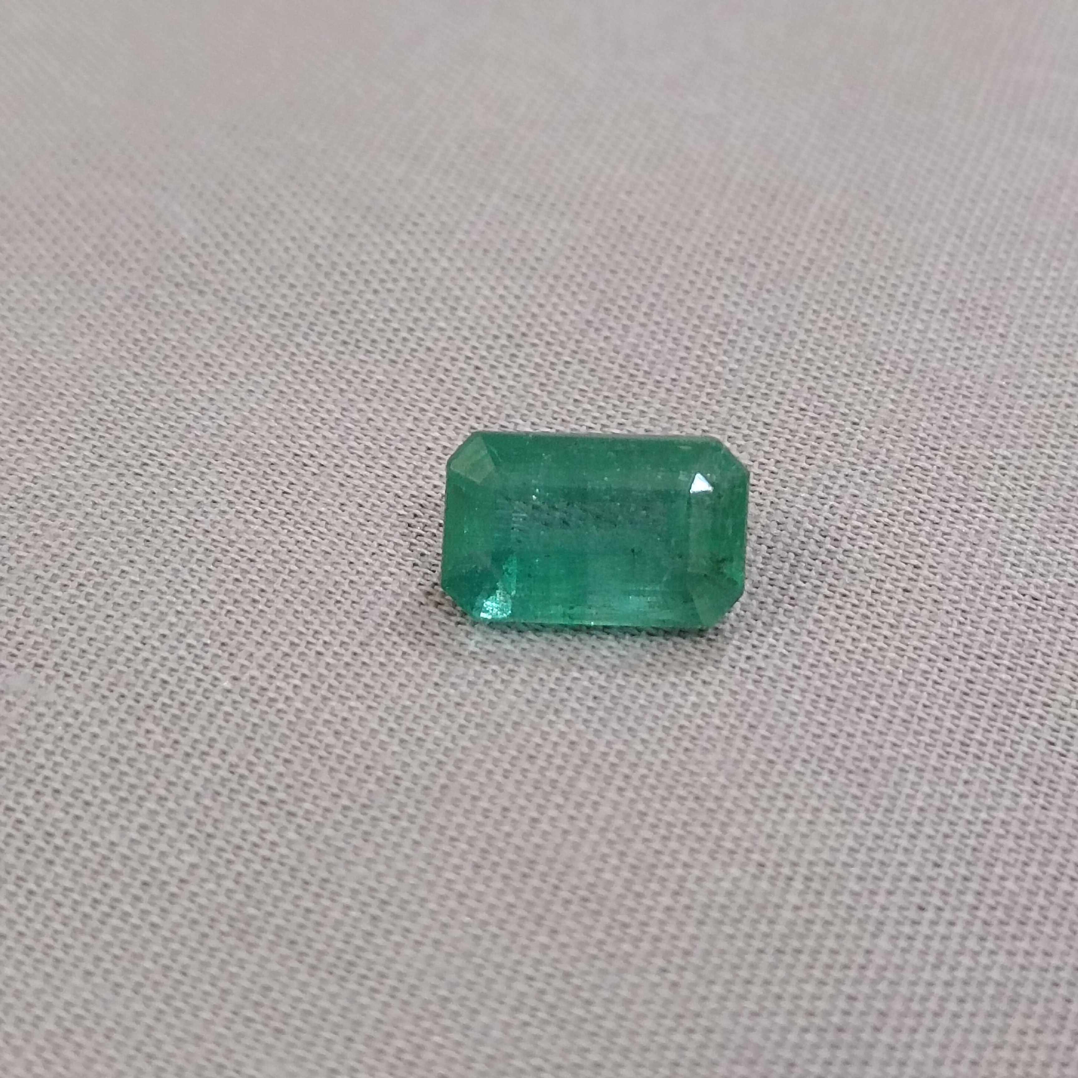 2.77ct deep medium green octagon emerald gemstone 