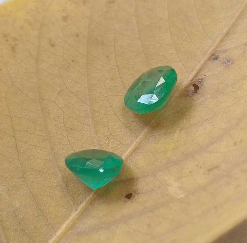 1.68ct 2pcs round cut emerald stone 