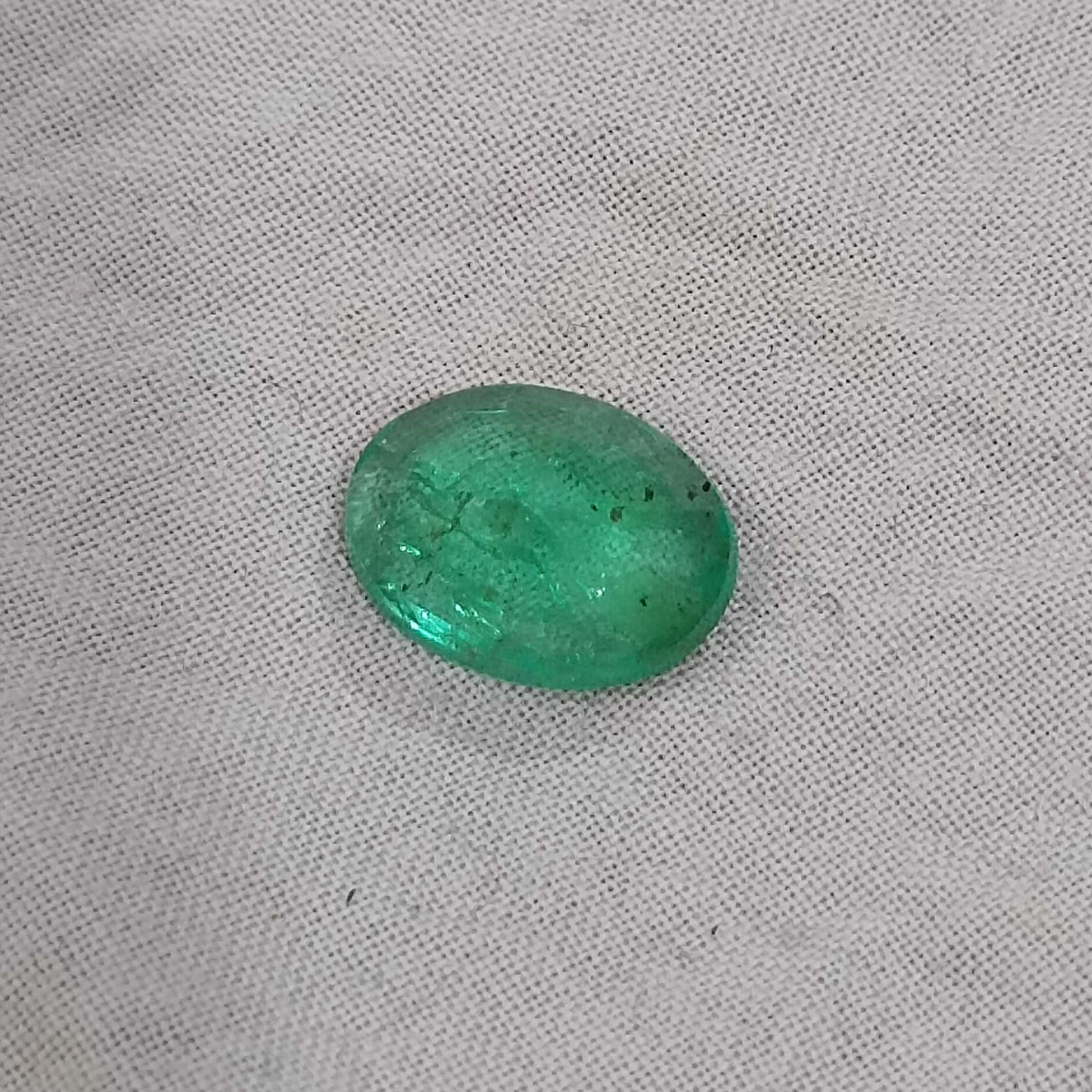 2.77ct GSI certified vivid green oval cut Colombian emerald stone