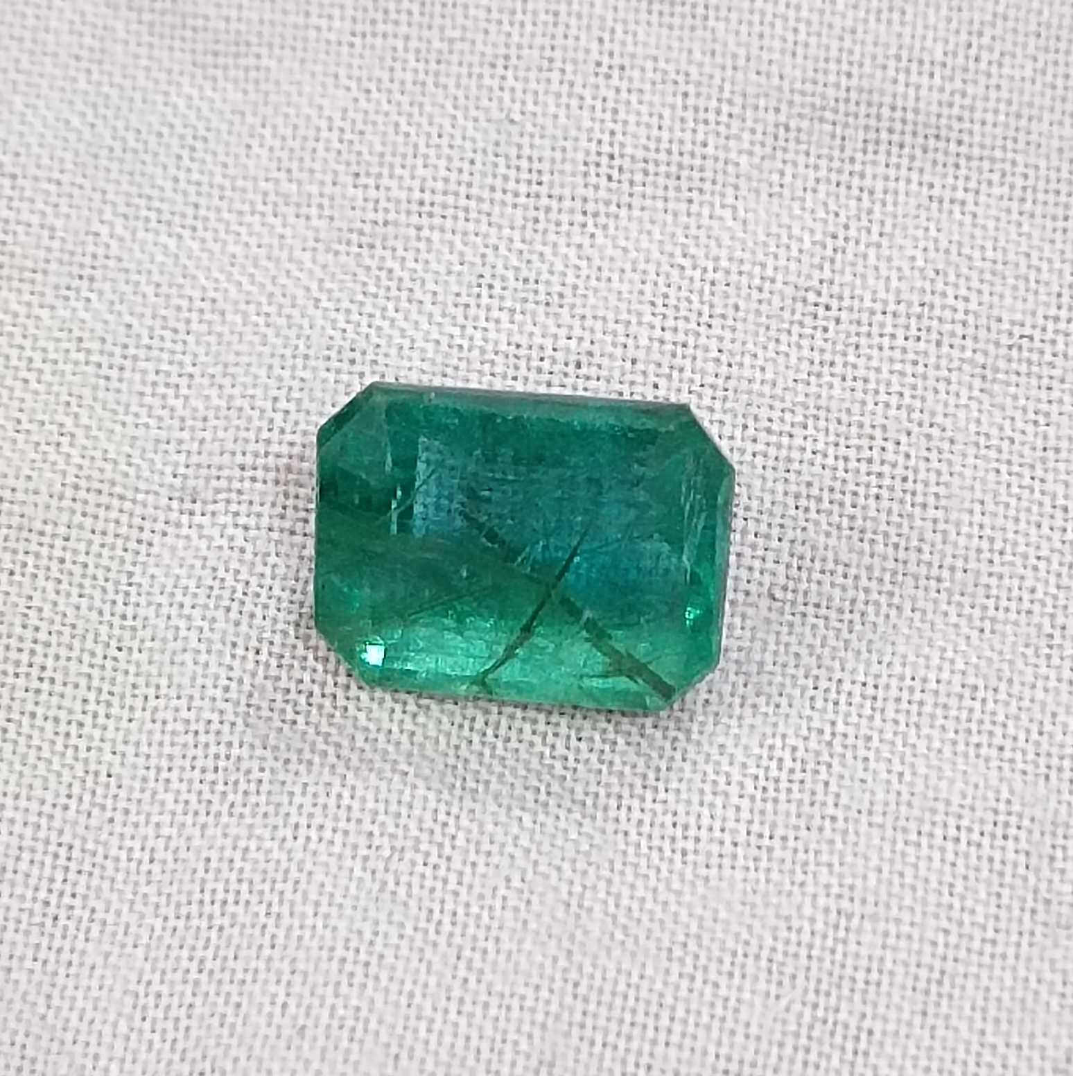 2.69ct deep medium green octagon shape emerald/