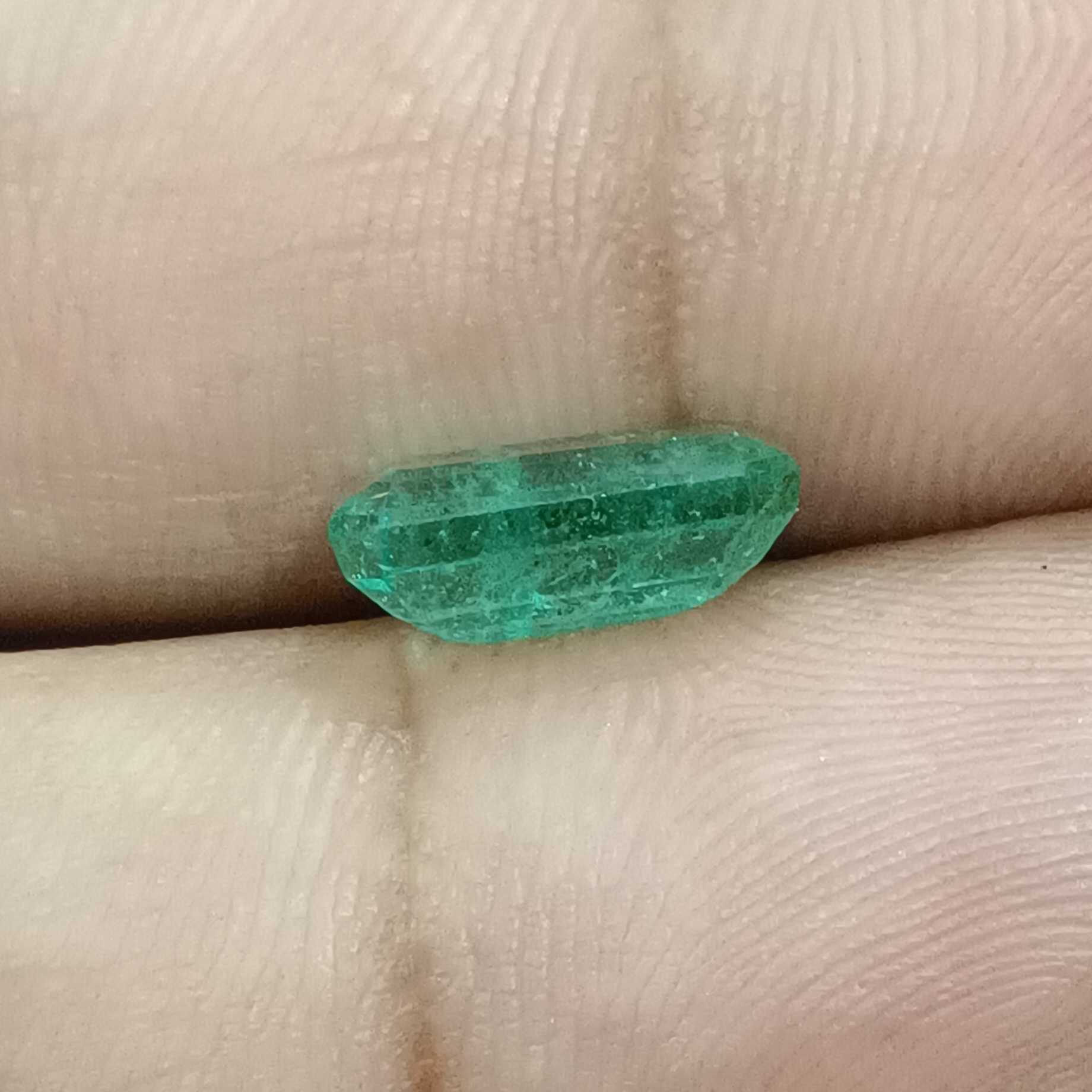 2.60ct light medium Colombian green octagon cut emerald gem