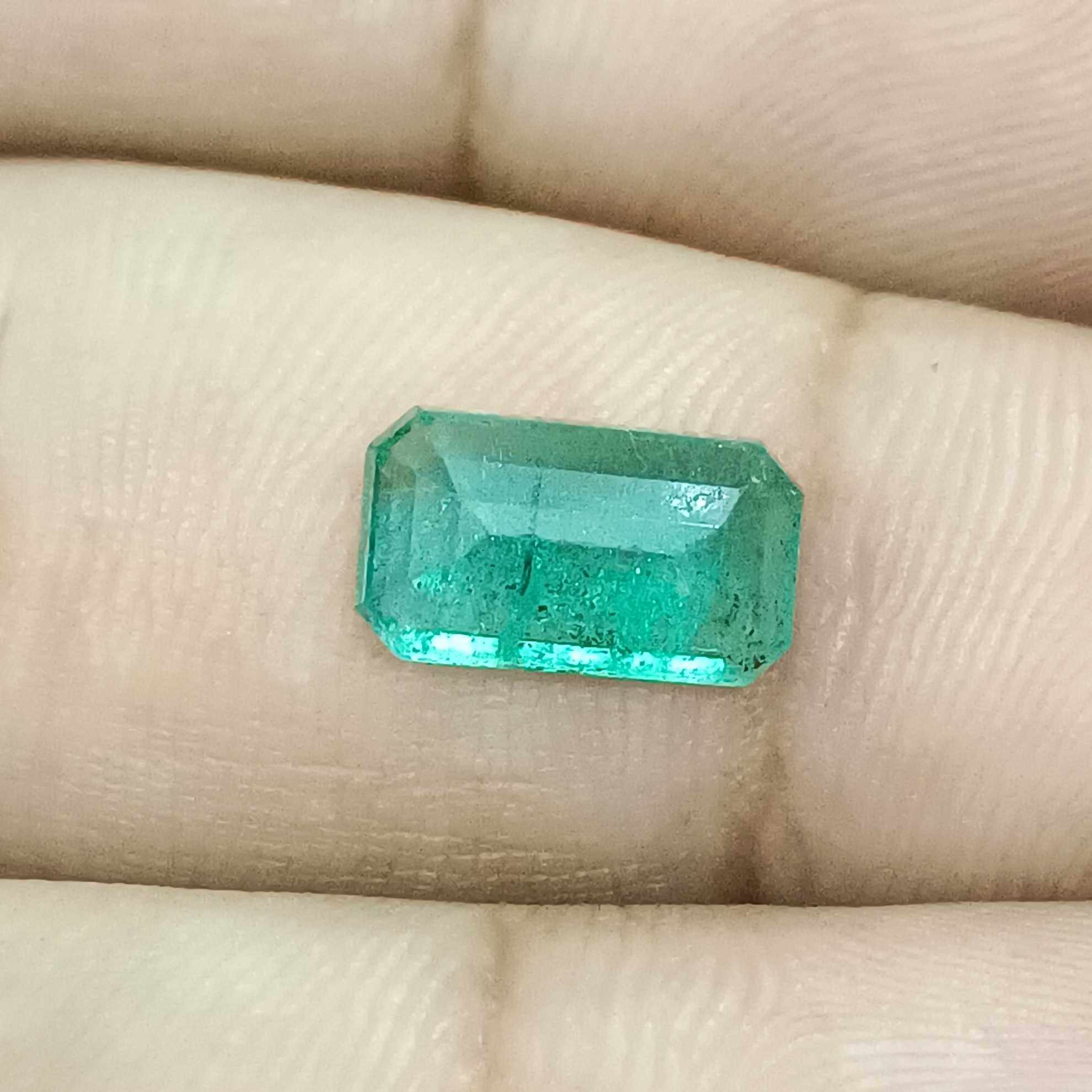 2.60ct light medium Colombian green octagon cut emerald gem