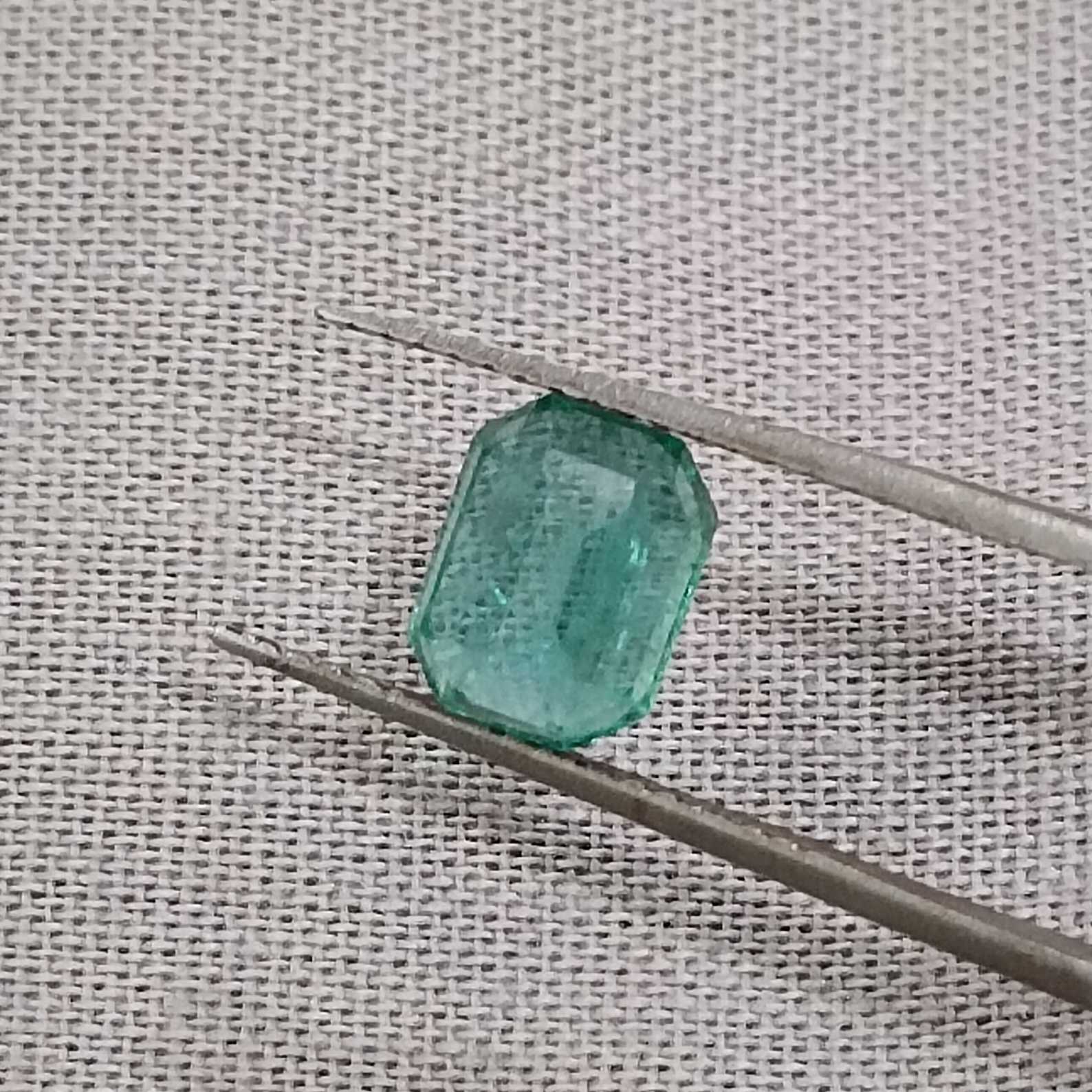 1.41ct bright mint green octagon emerald stone 