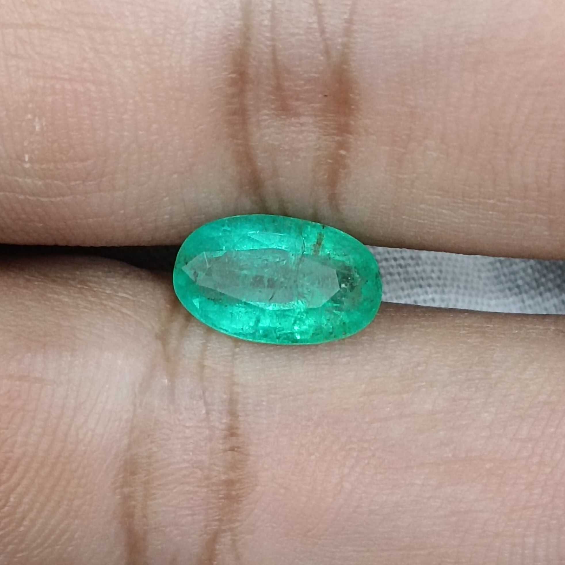 2.46ct neon green Colombian color oval shapeemerald