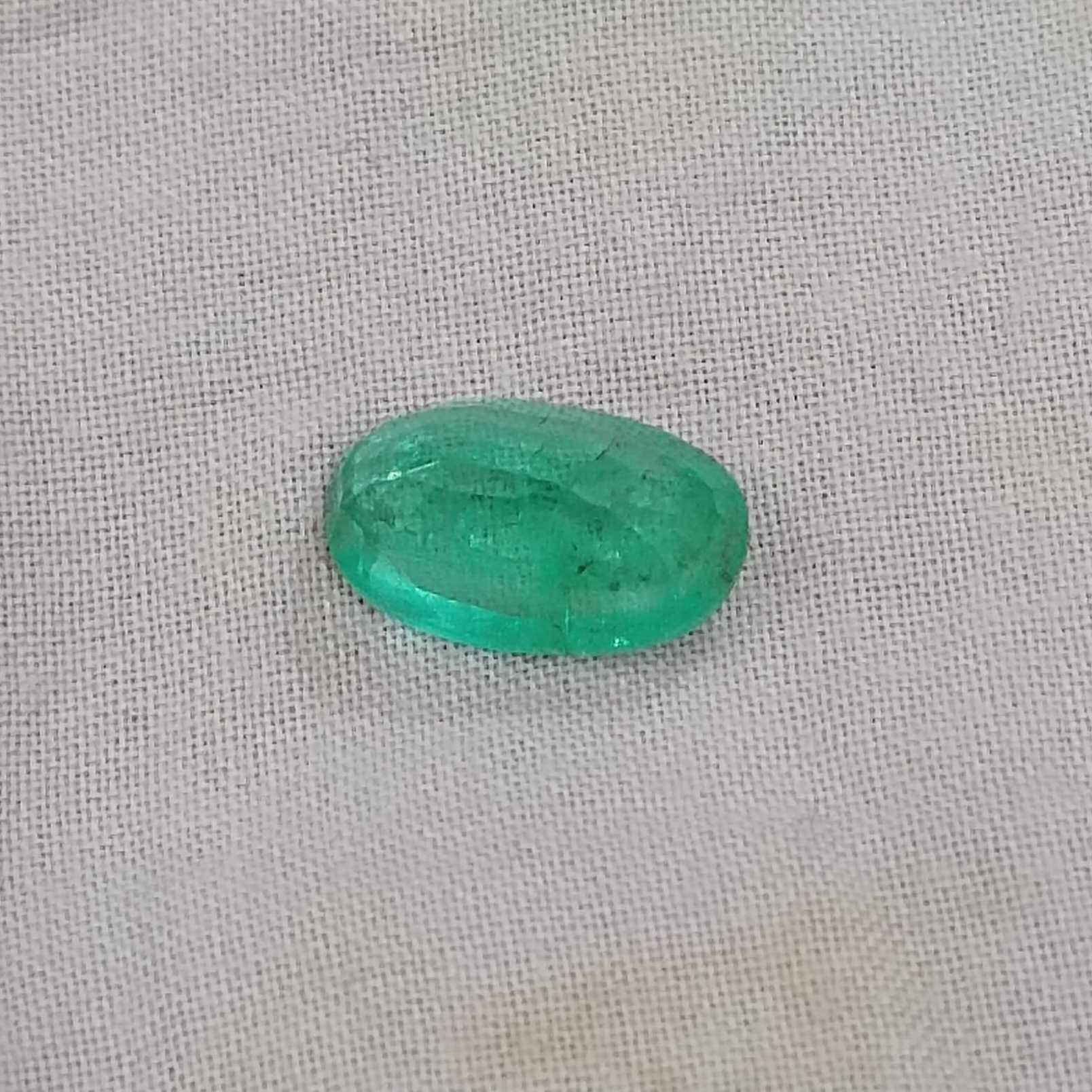 2.46ct neon green Colombian color oval shapeemerald