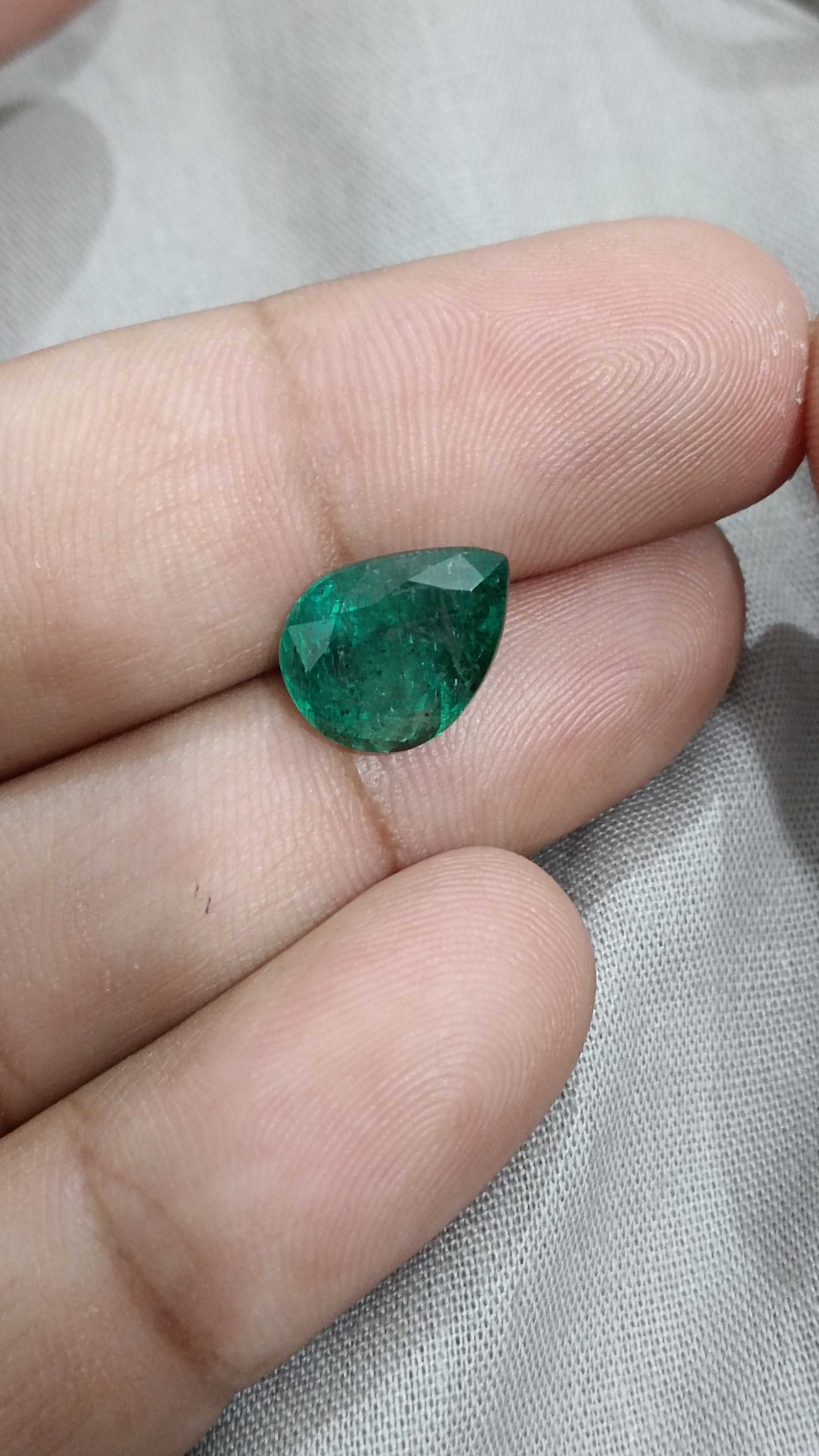 4.62ct natural deep green pear cut emerald gem