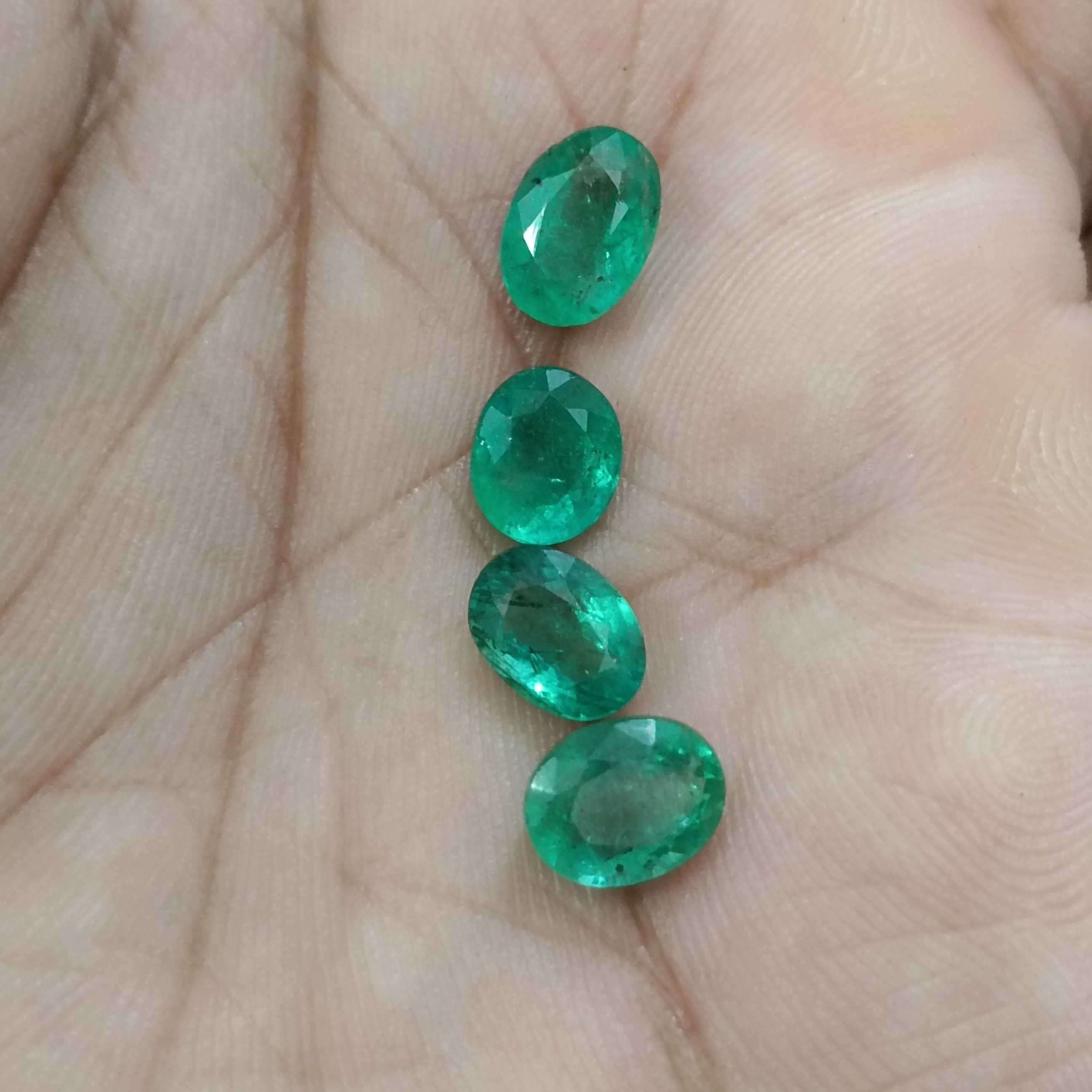 5.55ct deep to medium green natural emerald gemstone parcel 