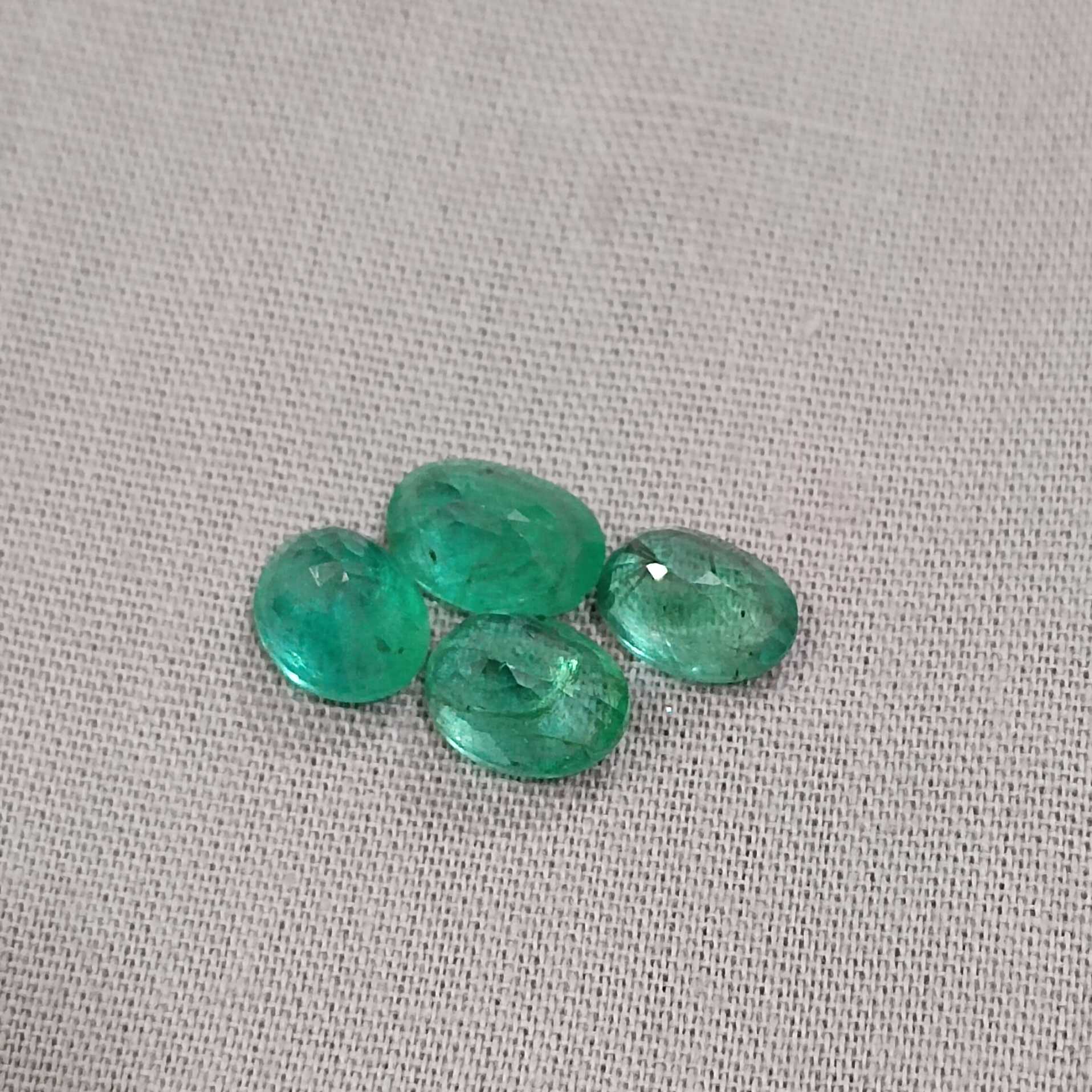 5.55ct deep to medium green natural emerald gemstone parcel 