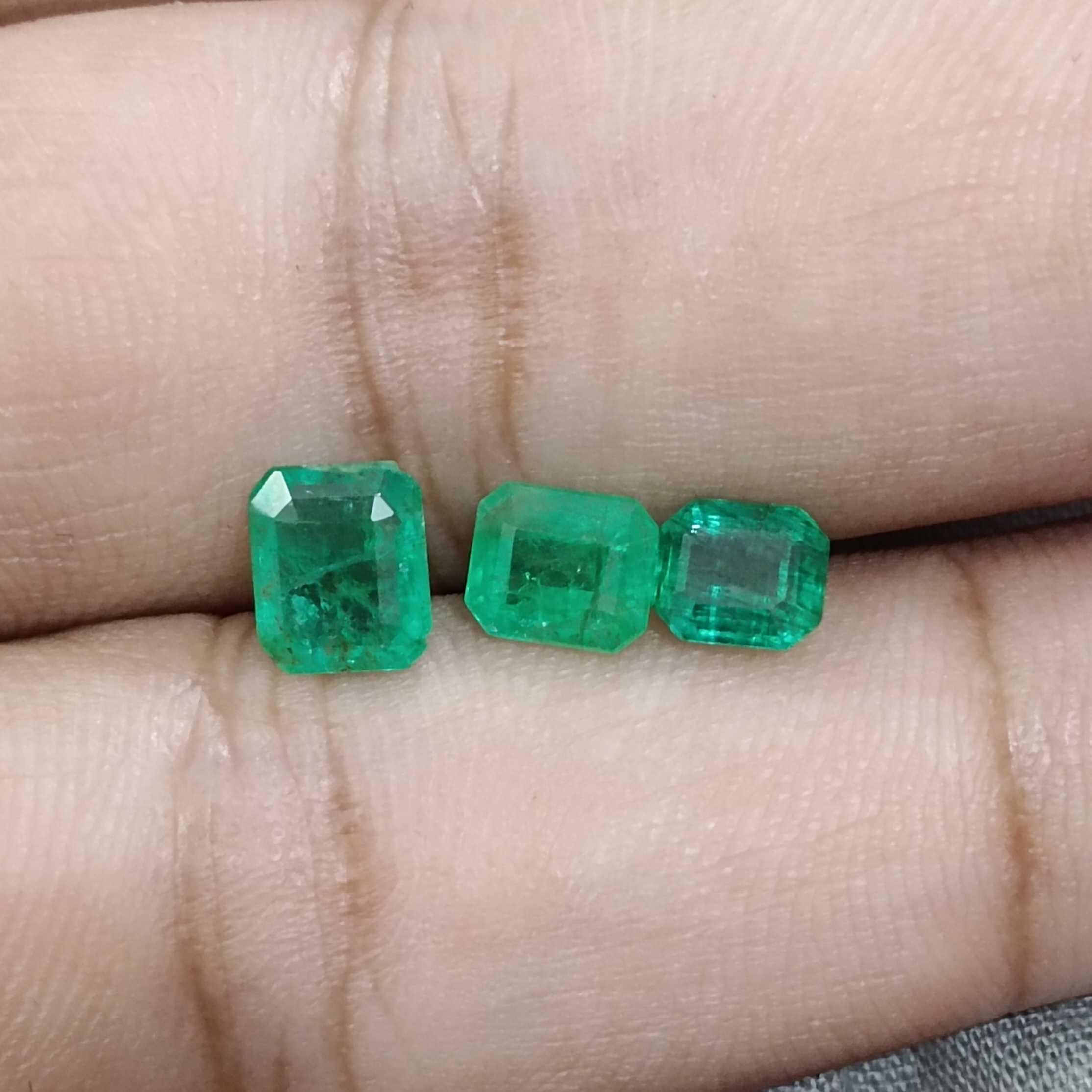 8.51ct pakistan green color octagon cut emerald lot