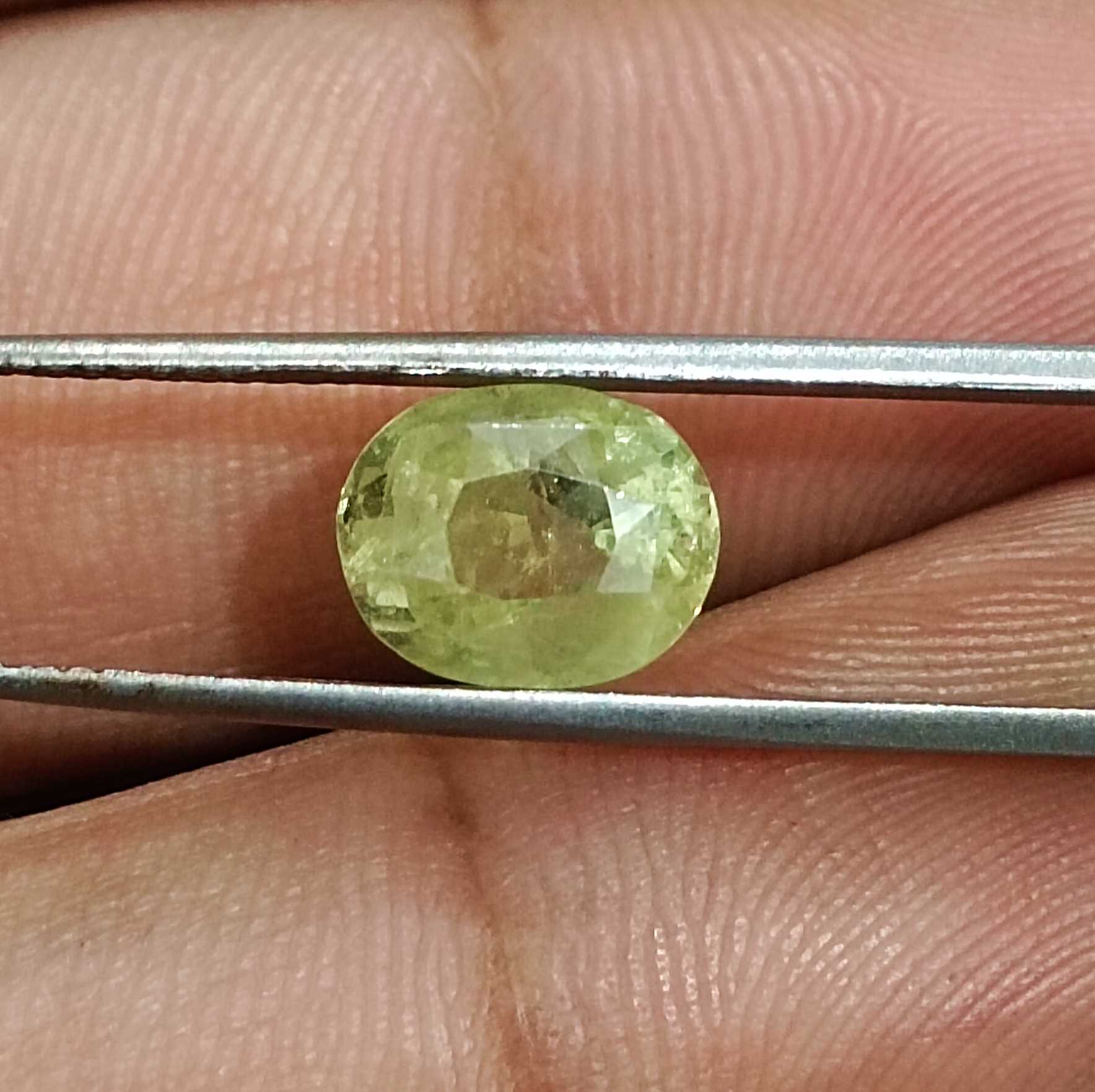 3.45ct bright neon yellow color cushion cut yellow sapphire gemstone 