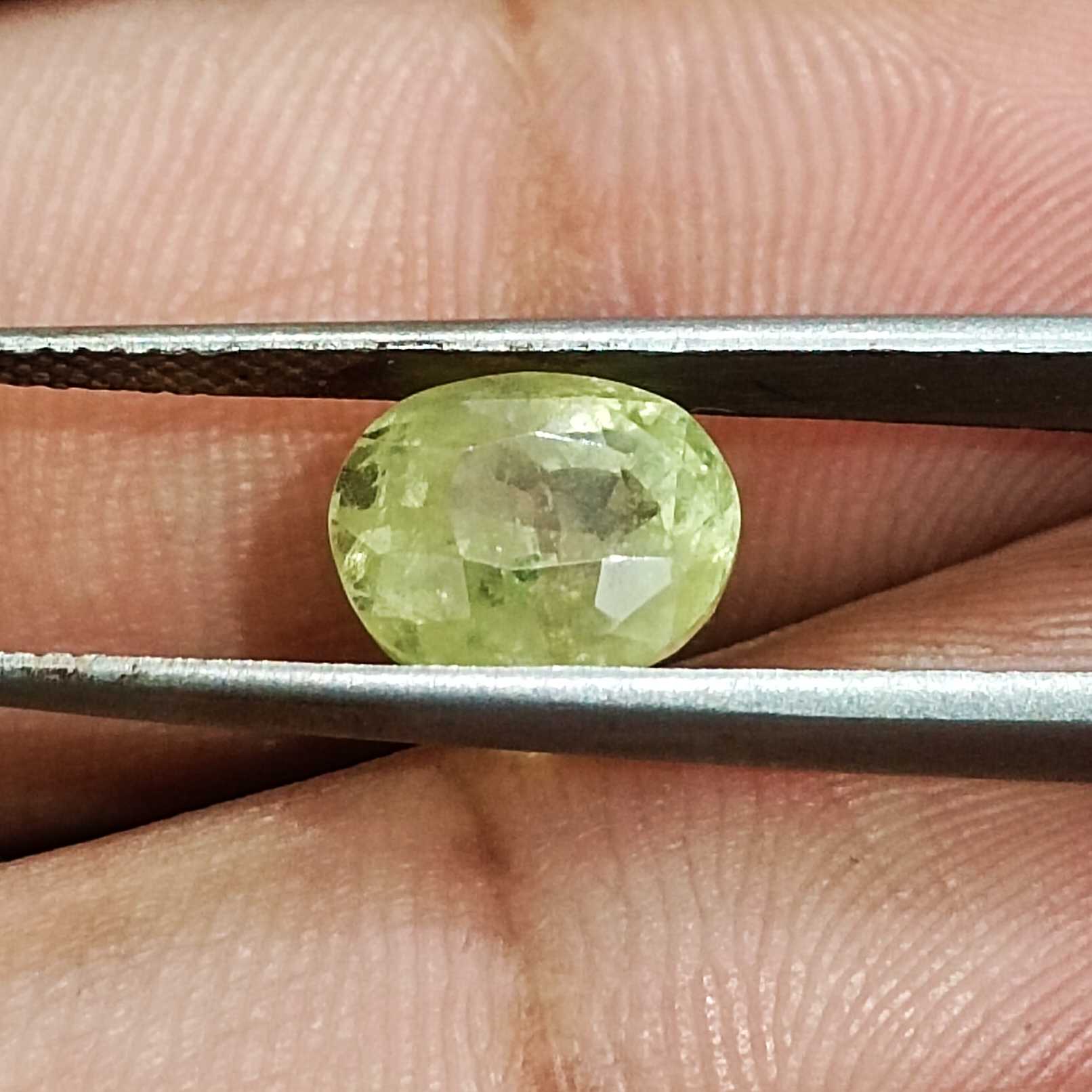 3.45ct bright neon yellow color cushion cut yellow sapphire gemstone 