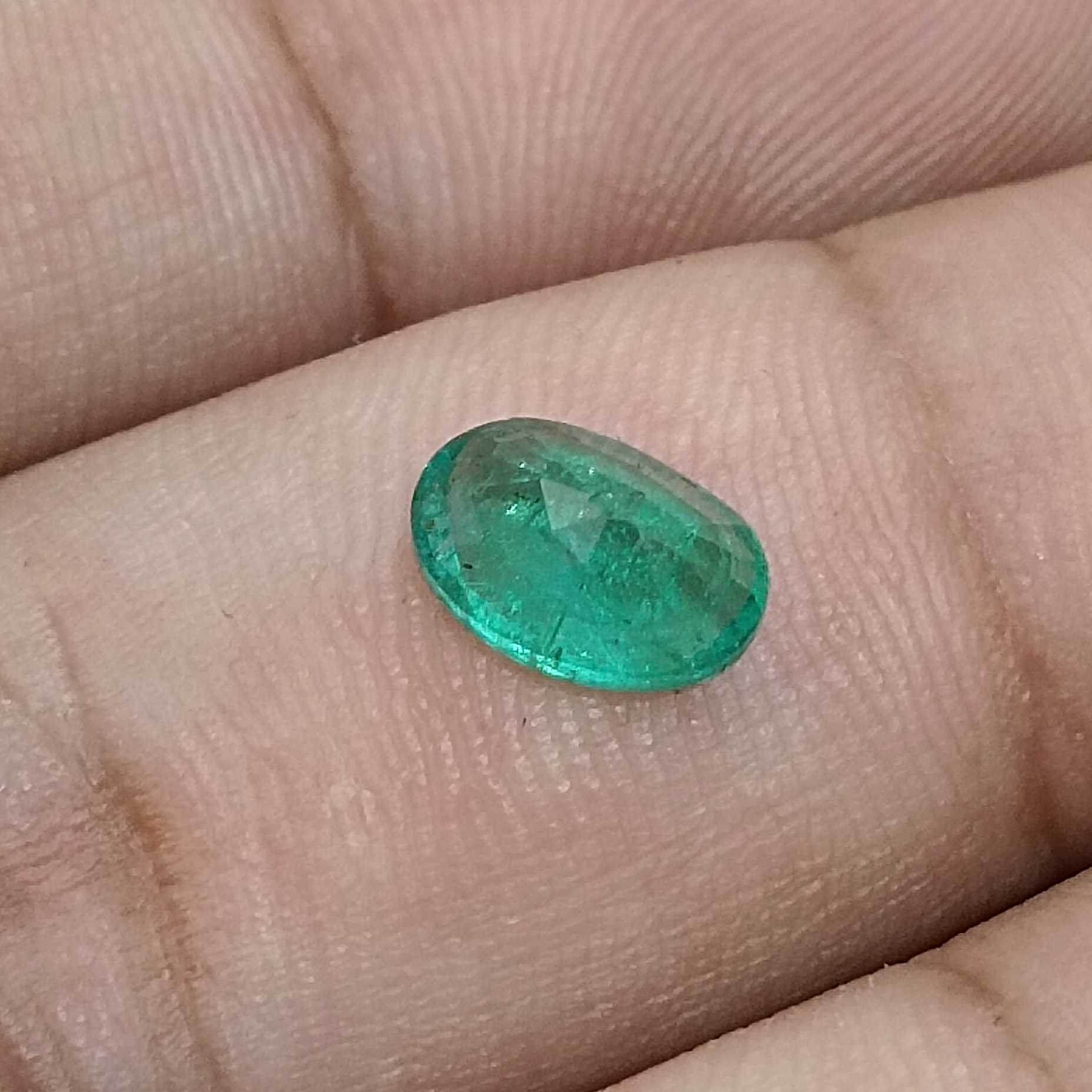 1.46ct vivid bubbly green oval shape emerald gemstone 