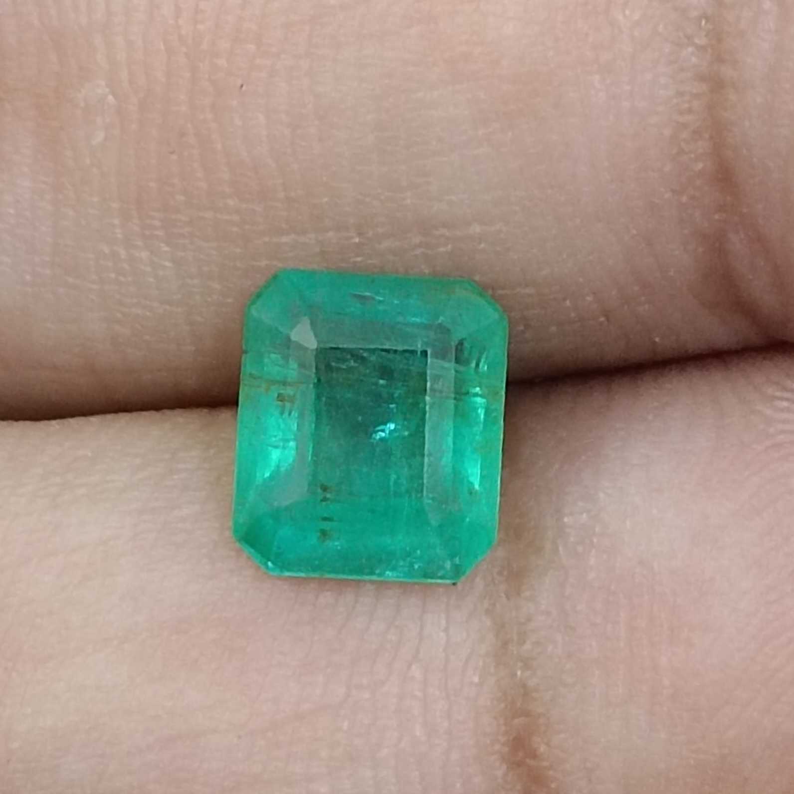 1.73ct panjshir green color octagon emerald gemstone 