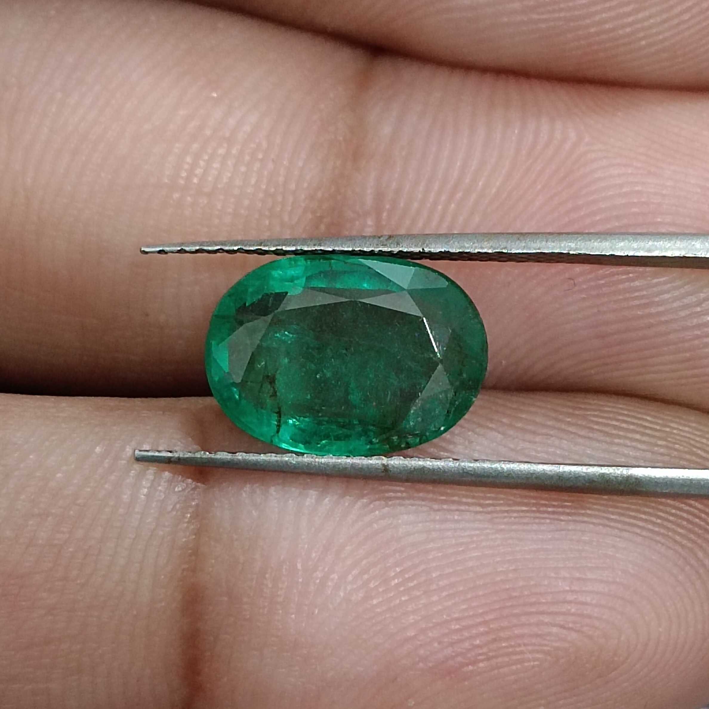 2.94ct deep medium glass green oval cut emerald/