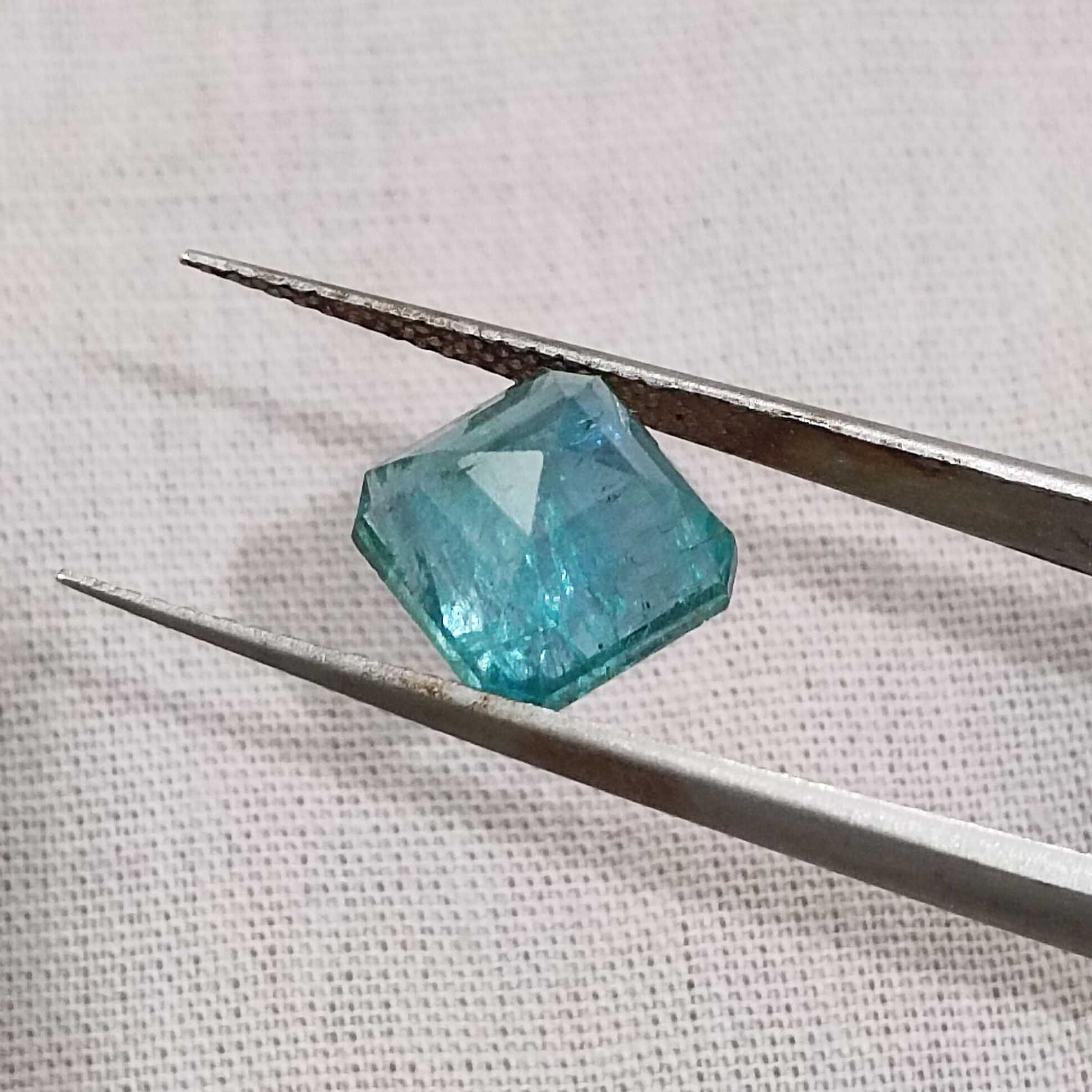 3.53ct bright blue green octagon square cut emerald gem